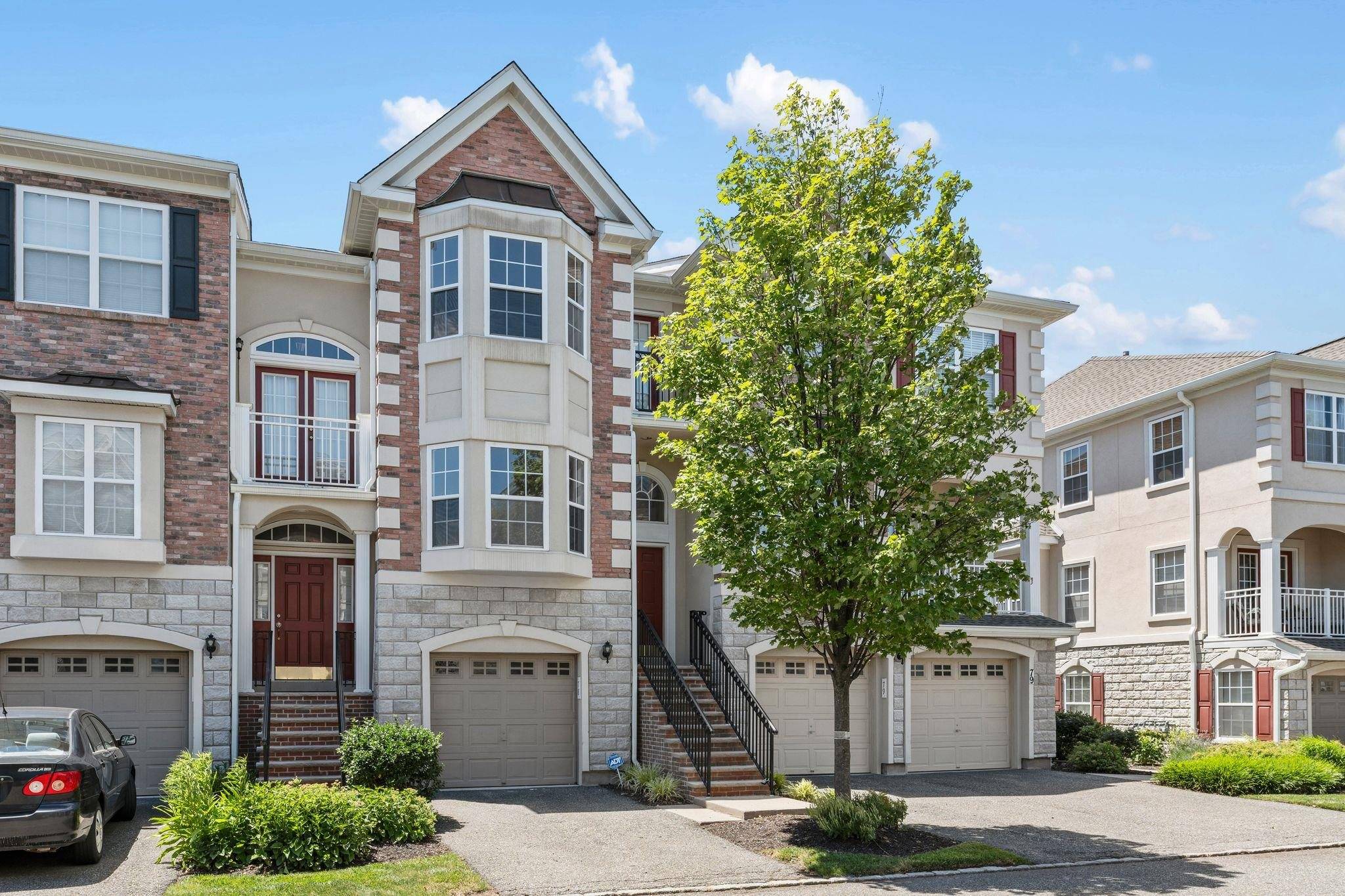 78 OSPREY CT, Secaucus, NJ 07094