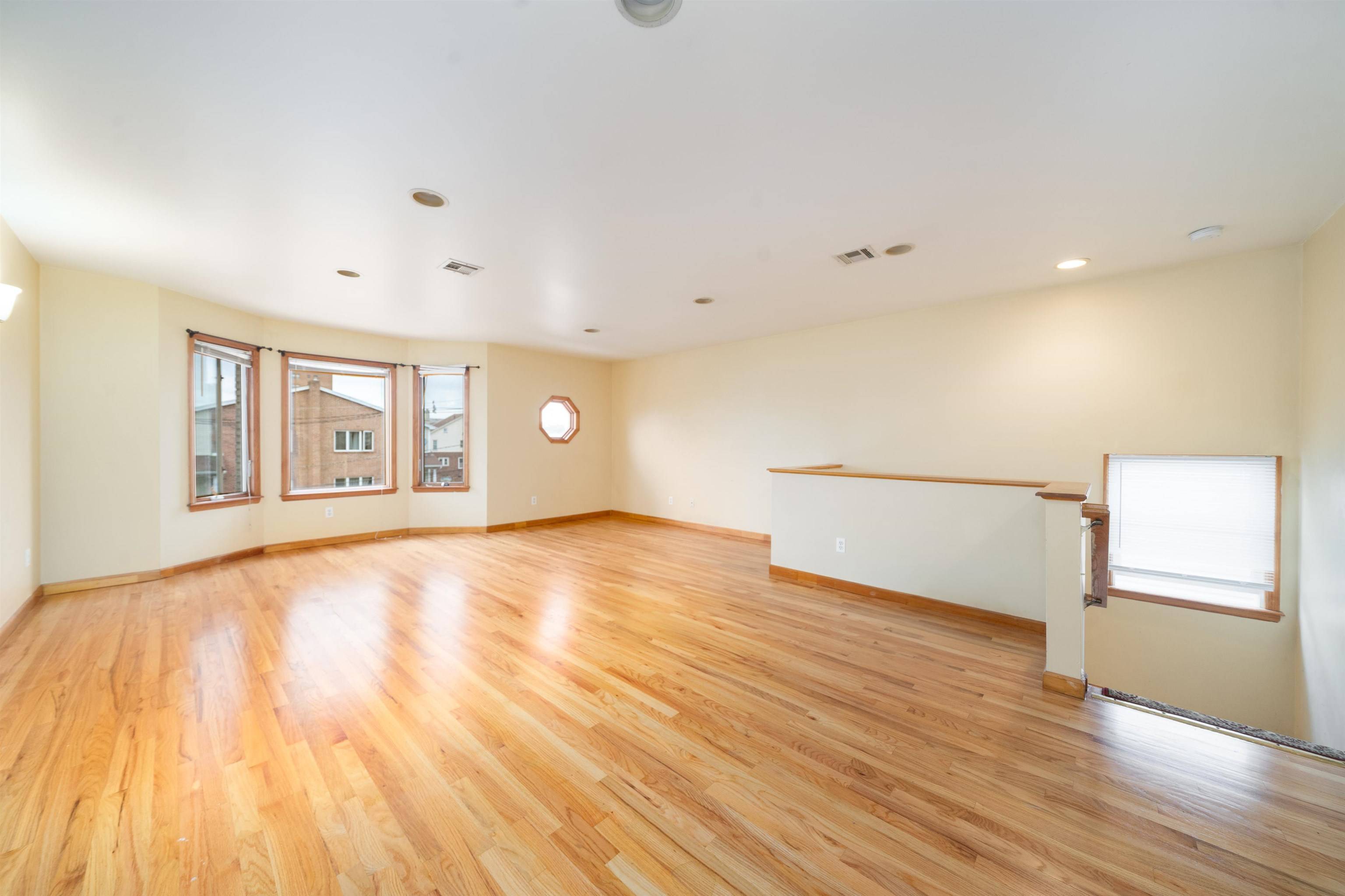 162 WEST 53RD ST  #2, Bayonne, NJ 07002
