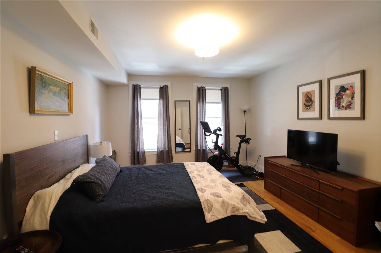 Hoboken, NJ 07030,125 HARRISON ST  #5A