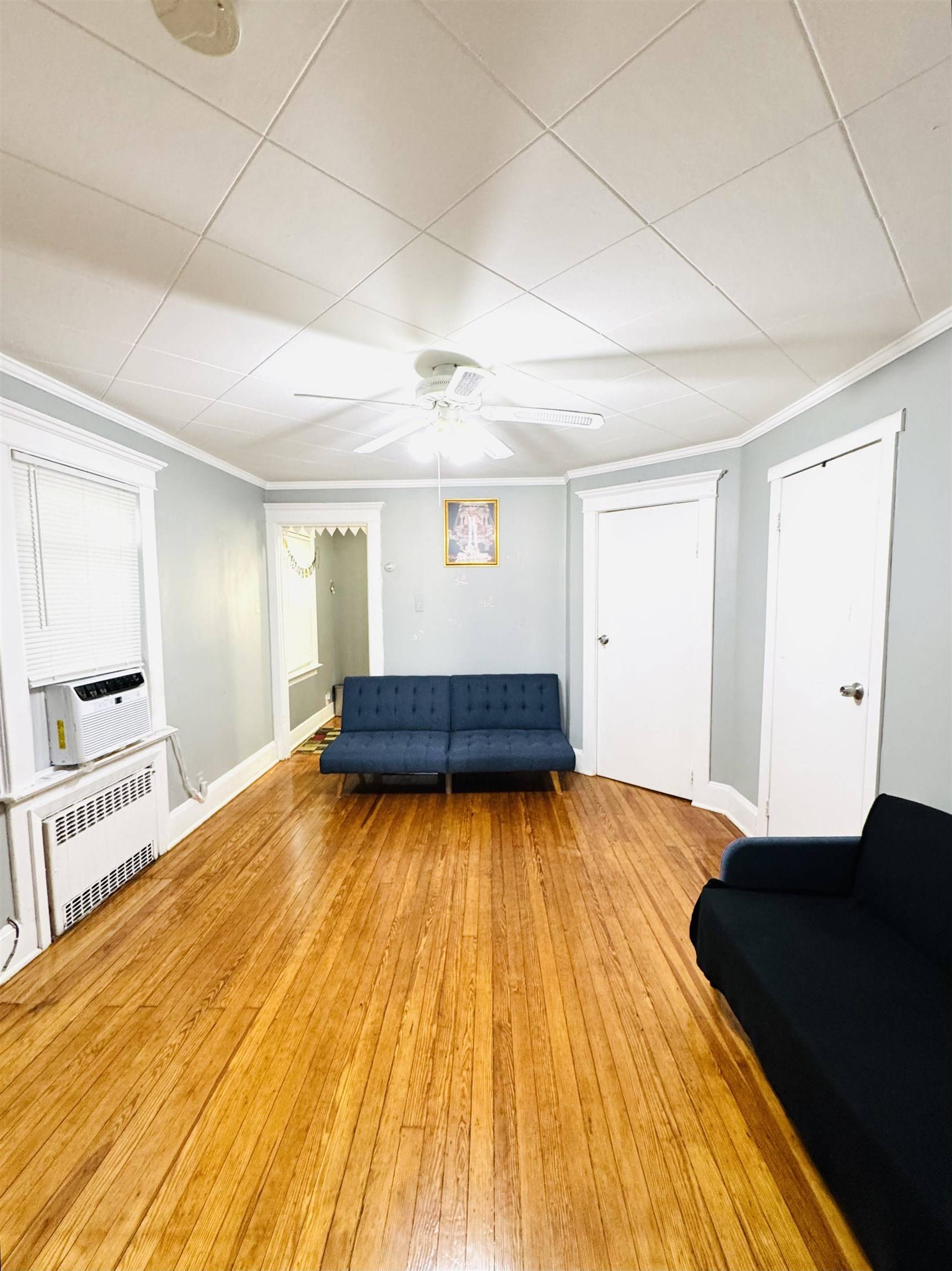 Jc Heights, NJ 07306,3158 KENNEDY BLVD  #2
