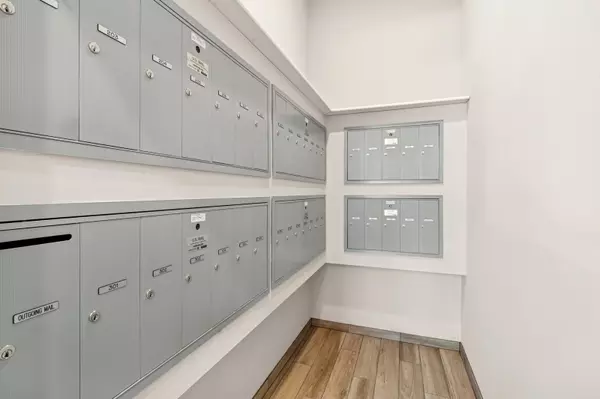 Guttenberg, NJ 07093,6810 POLK ST  #204
