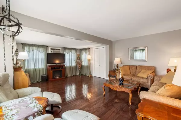 North Arlington, NJ 07031,54 CANTERBURY AVE