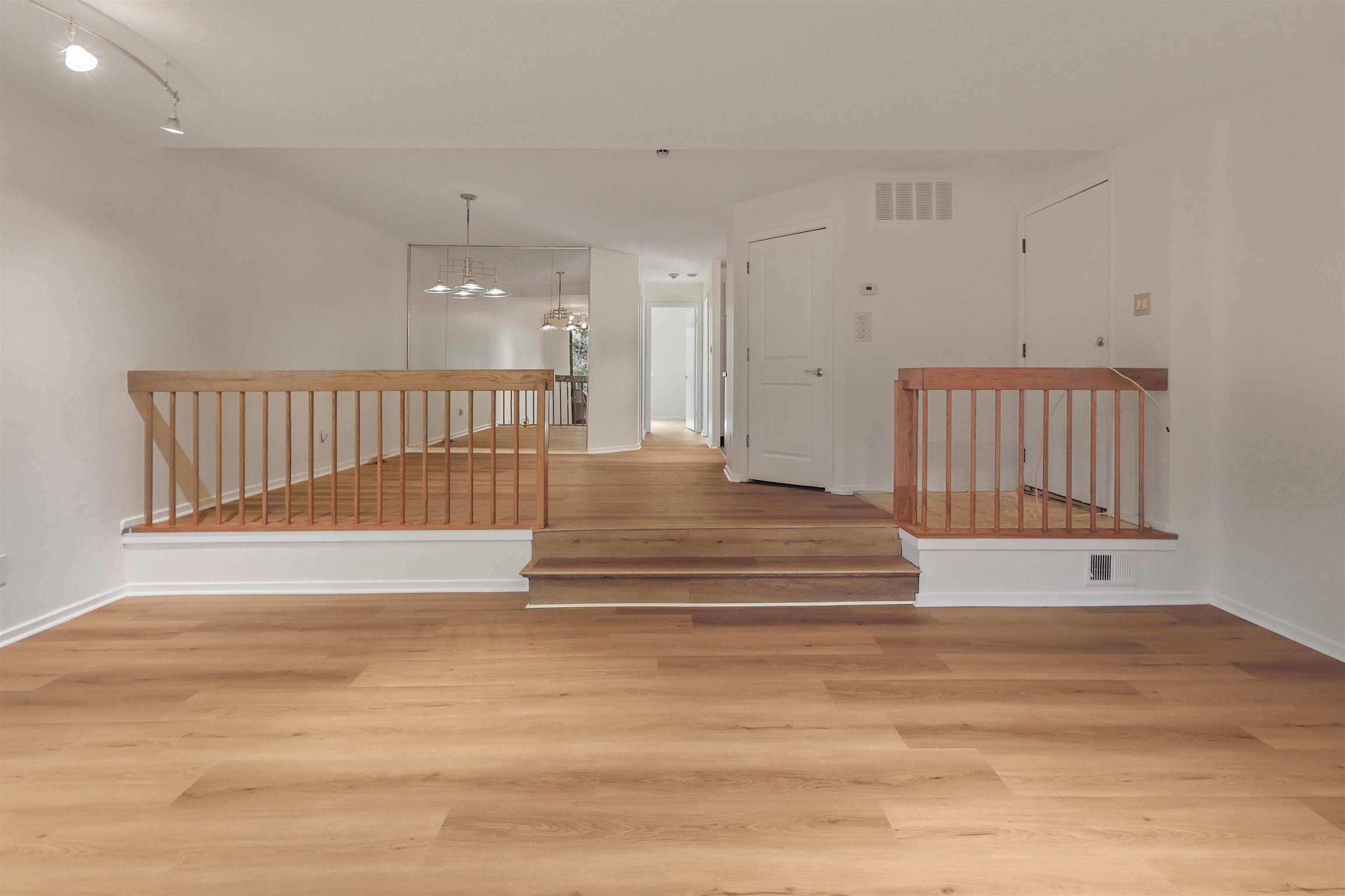 Secaucus, NJ 07094,445 DUNLIN PLAZA  #445