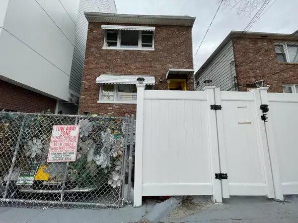28 MCADOO AVE #2, Jc Greenville, NJ 07305