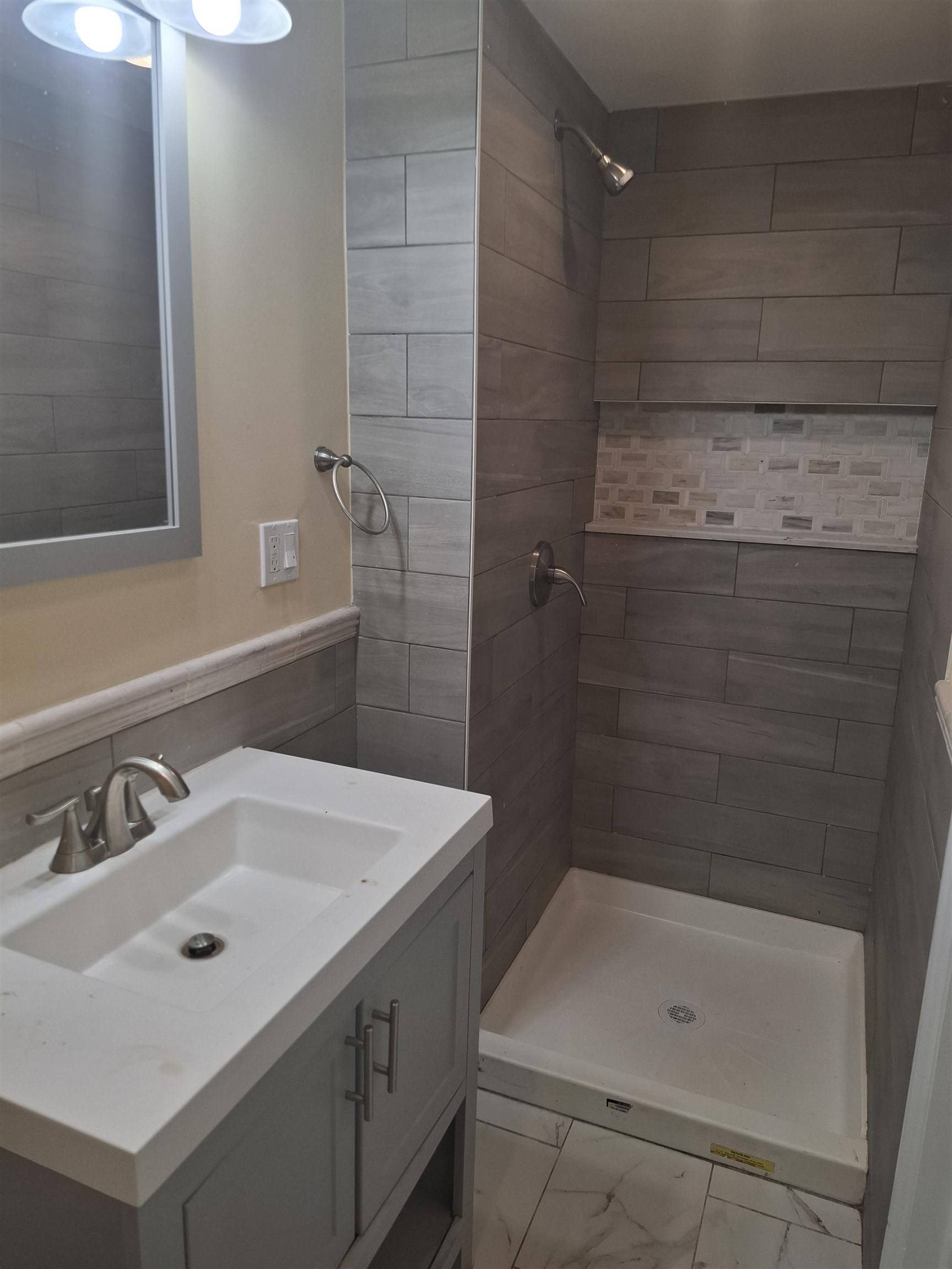 Jc Bergen-lafayett, NJ 07304,333 PACIFIC AVE  #1
