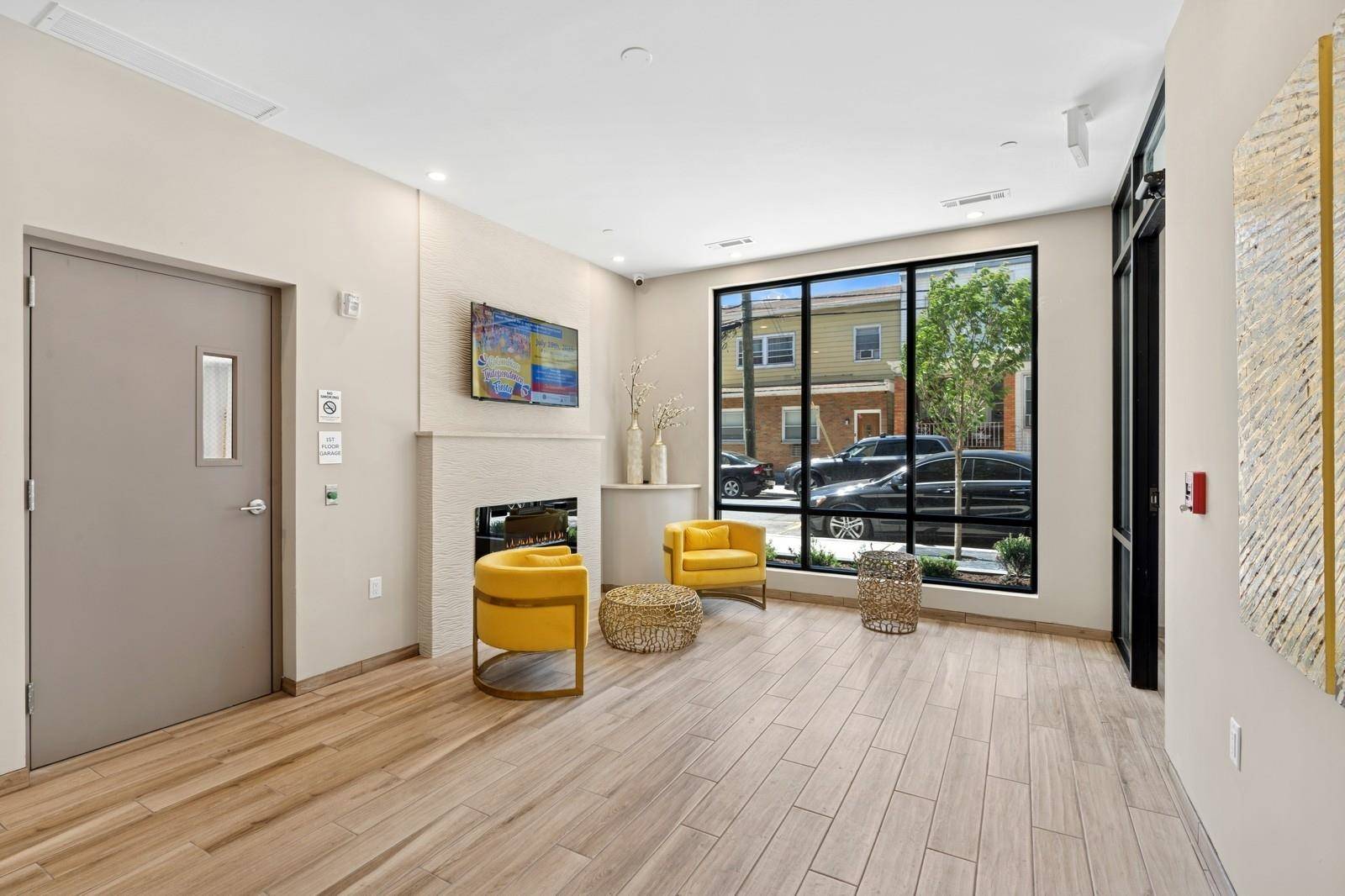 Guttenberg, NJ 07093,6810 POLK ST  #305