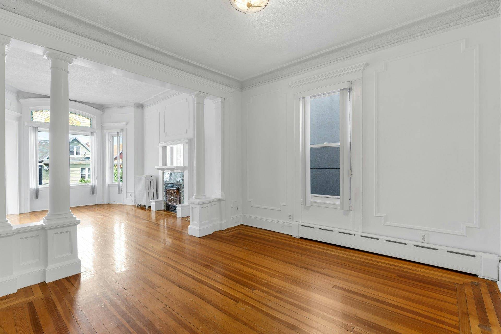 Weehawken, NJ 07086,123 SHIPPEN ST