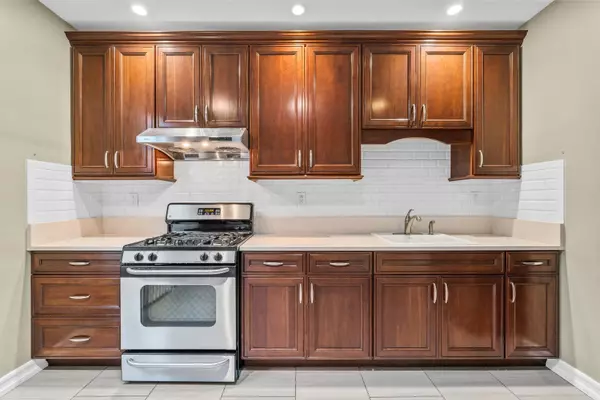 713 15TH ST, Union City, NJ 07087