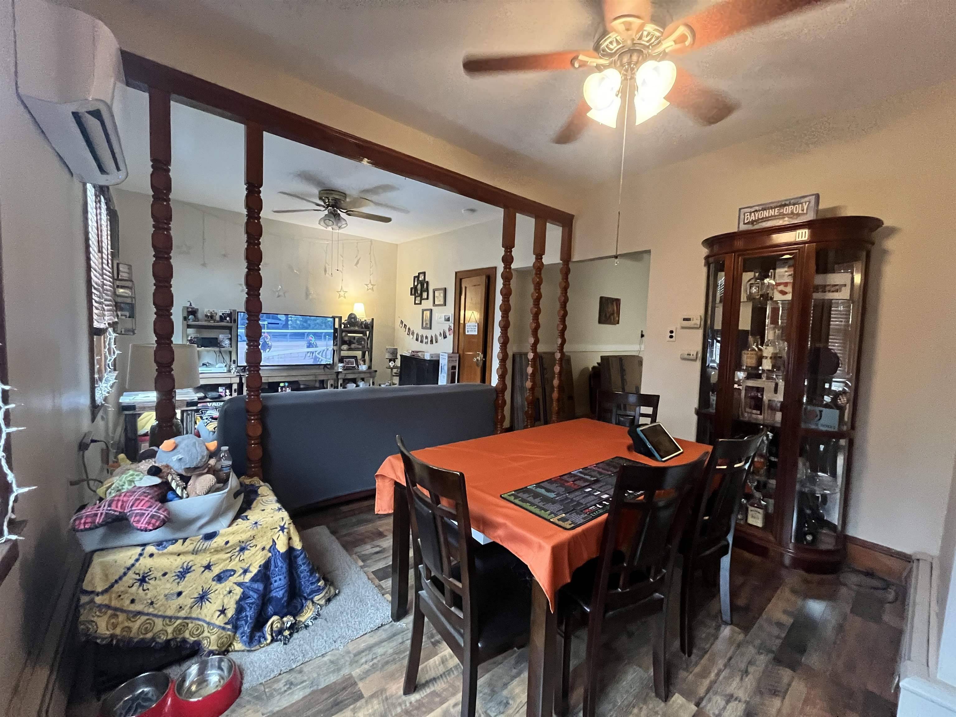 Bayonne, NJ 07002,148 AVENUE F  #2