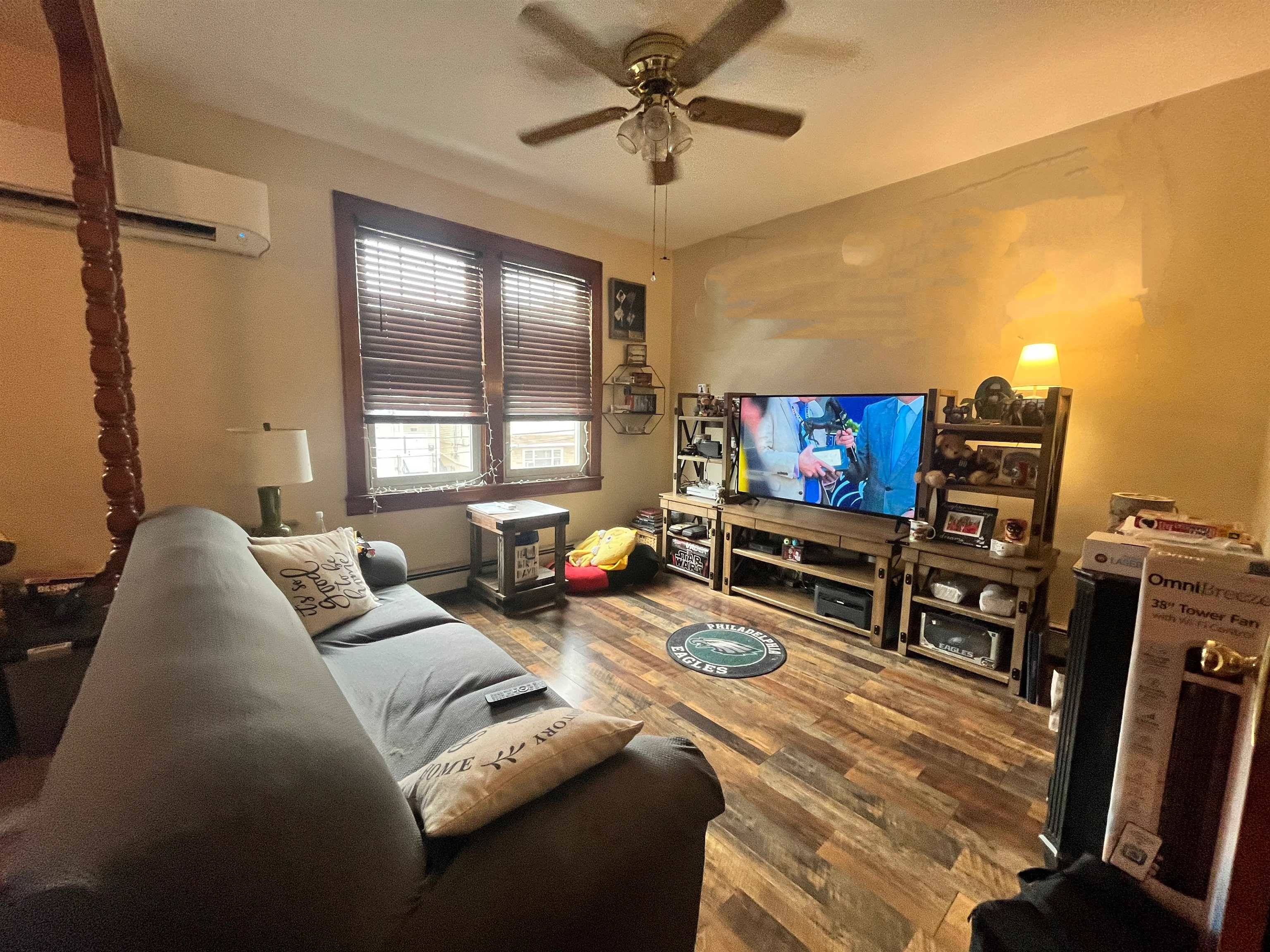 Bayonne, NJ 07002,148 AVENUE F  #2