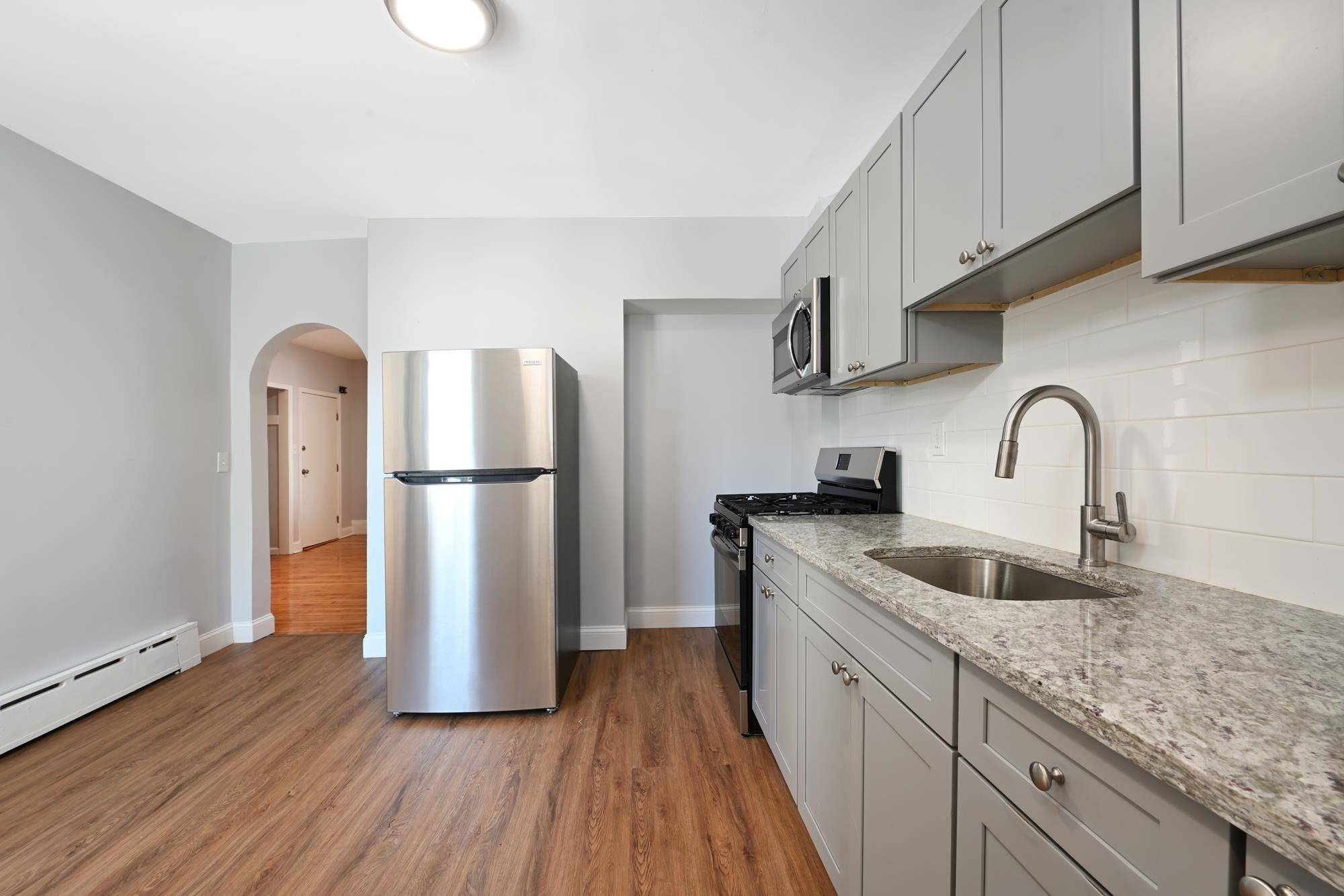 17 CRAWFORD ST  #2nd Floor, Jc Journal Square, NJ 07306