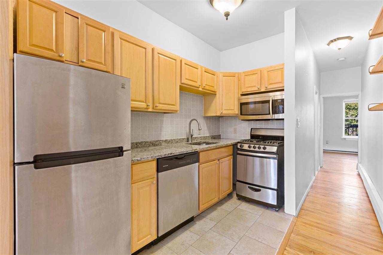 Hoboken, NJ 07030,719 ADAMS ST  #3L