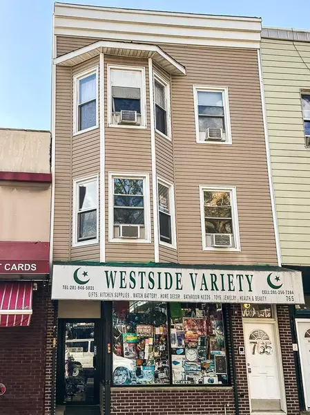 765 WEST SIDE AVE  #2, Jc Journal Square, NJ 07306