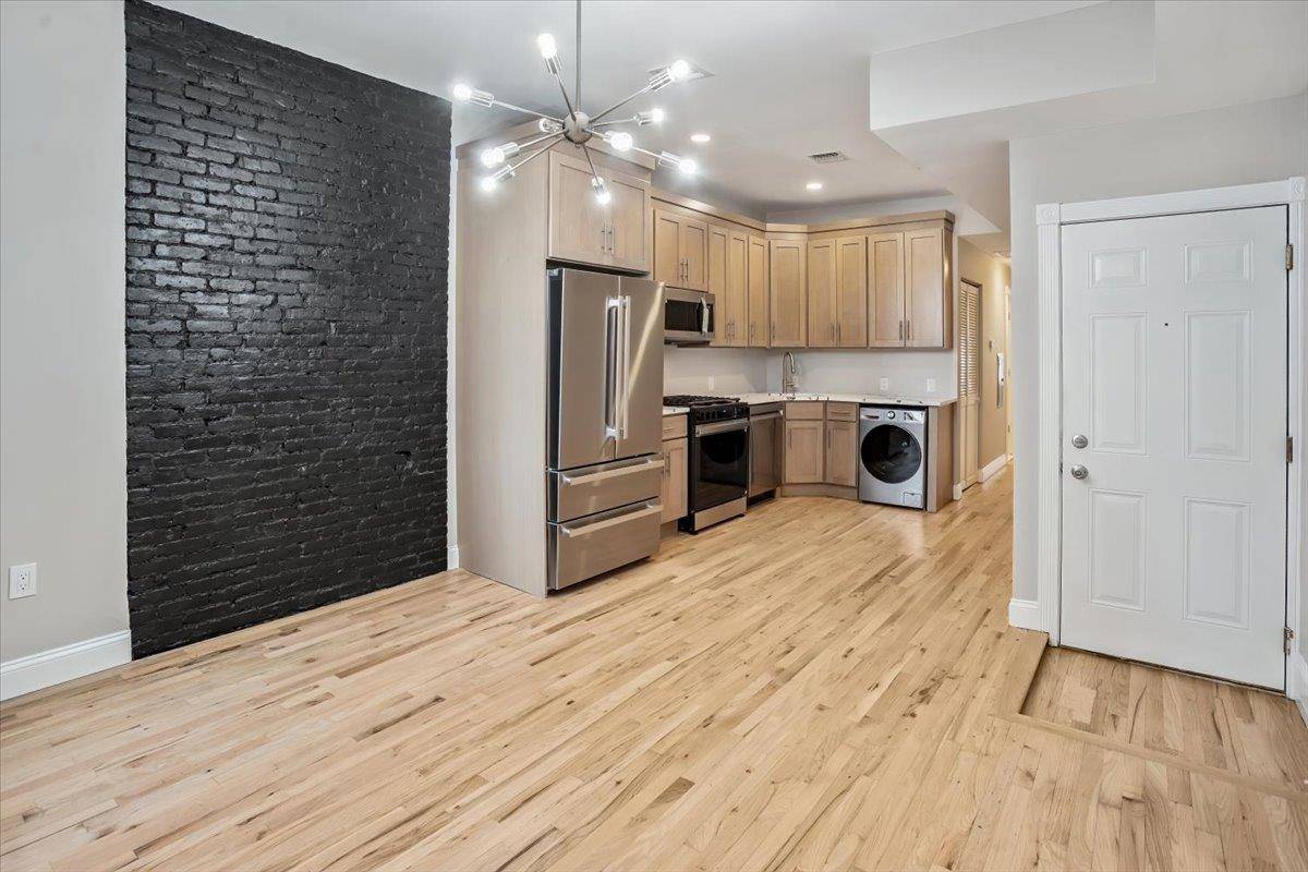 Hoboken, NJ 07030,159 14TH ST  #4R