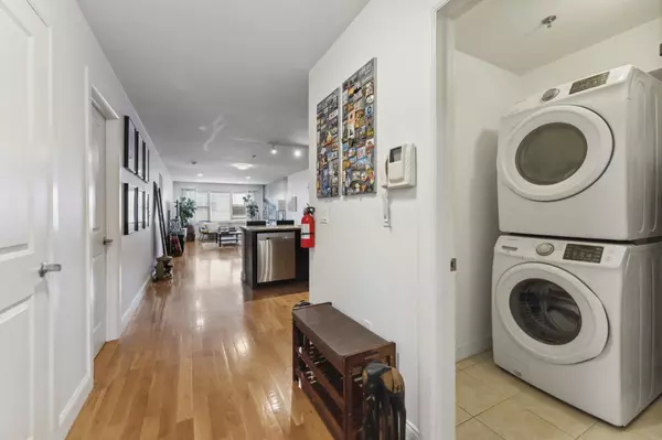 West New York, NJ 07093,5711 JEFFERSON ST  #405