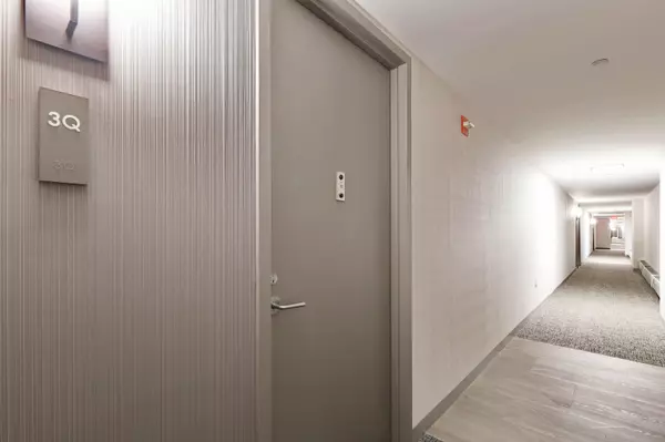 Jc Downtown, NJ 07310,700 GROVE ST  #3Q