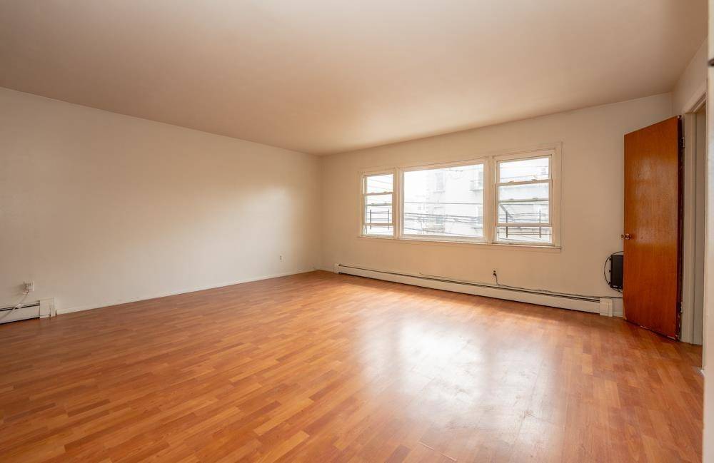1037 SUMMIT AVE  #1, Jc Heights, NJ 07306