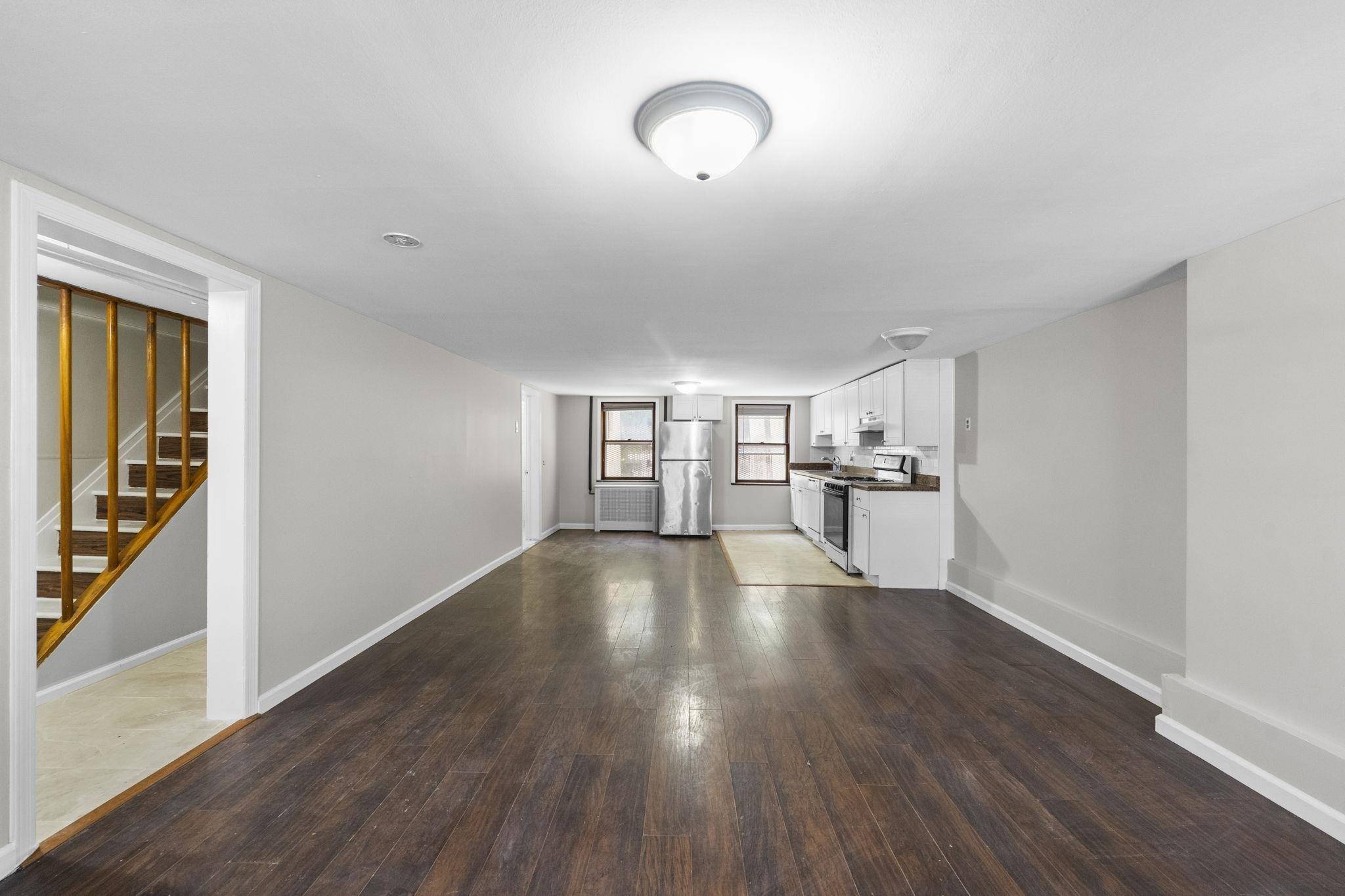 37 PEARSALL AVE, Jc Greenville, NJ 07305