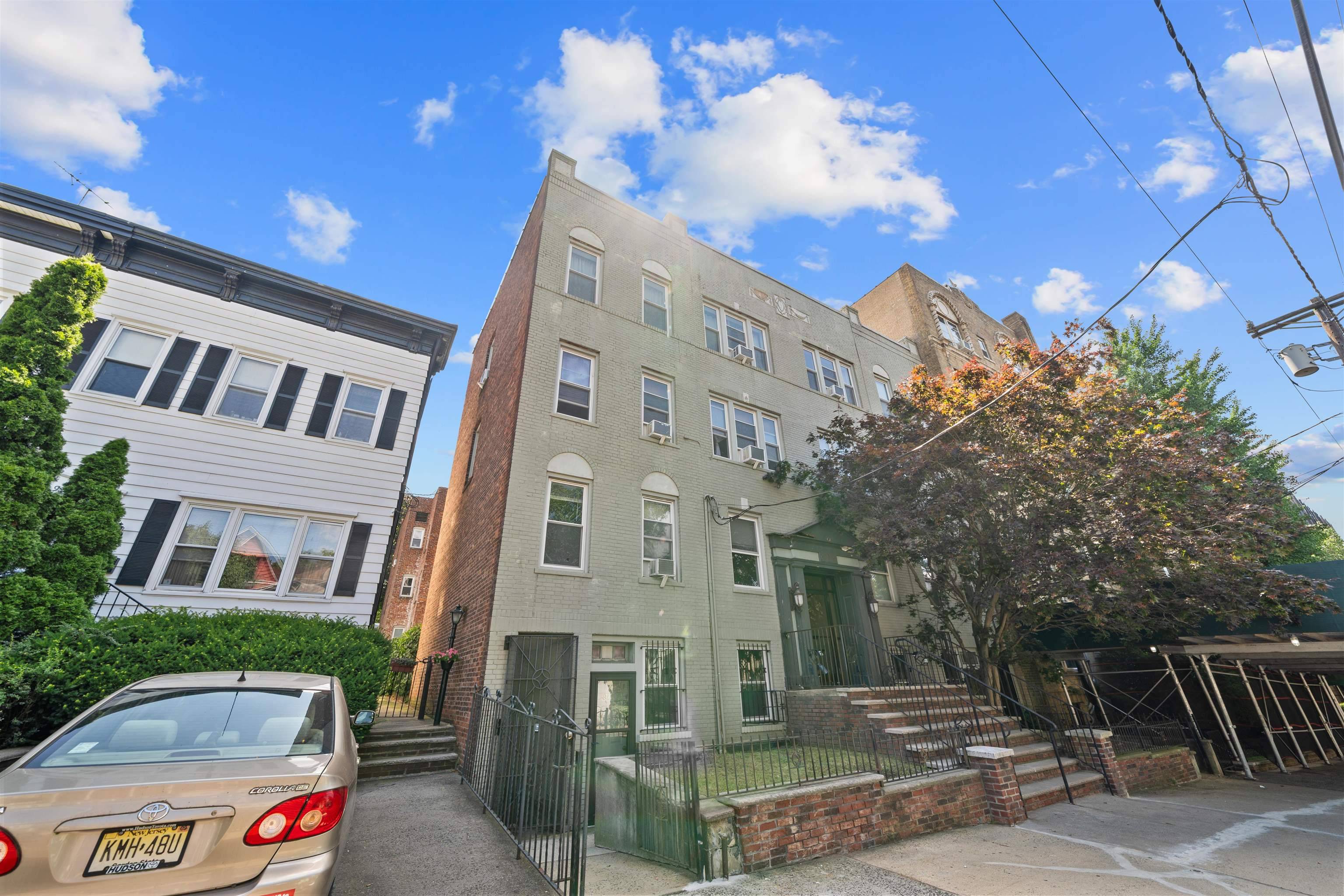 Jc Journal Square, NJ 07304,101 KENSINGTON AVE  #A1