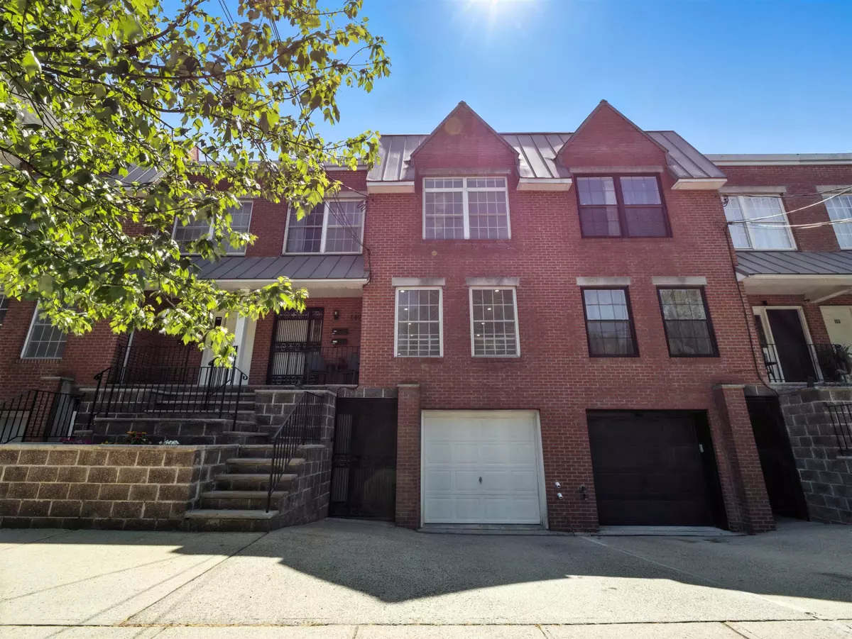 Jc Bergen-lafayett, NJ 07304,149 LAFAYETTE ST