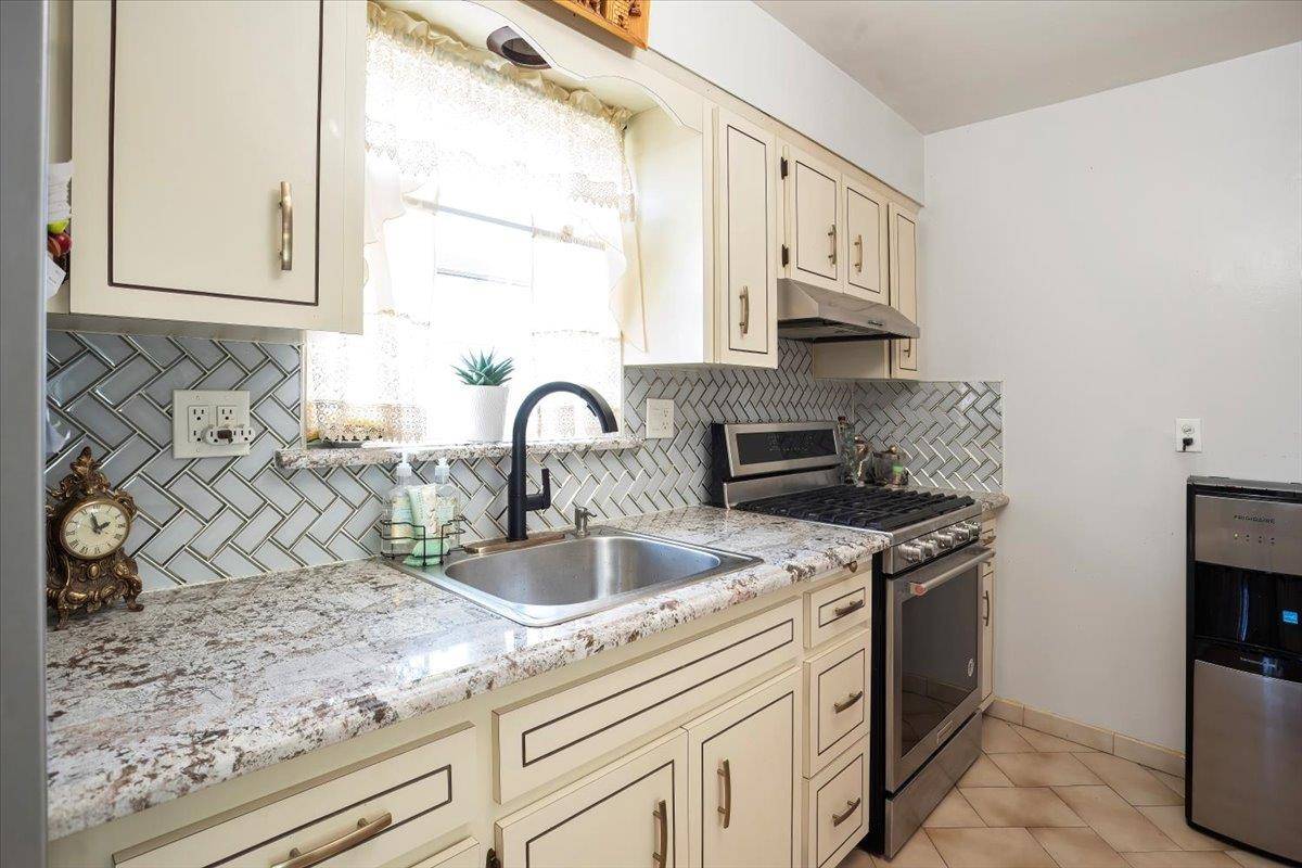 Fairview, NJ 07022,131 SHALER AVE