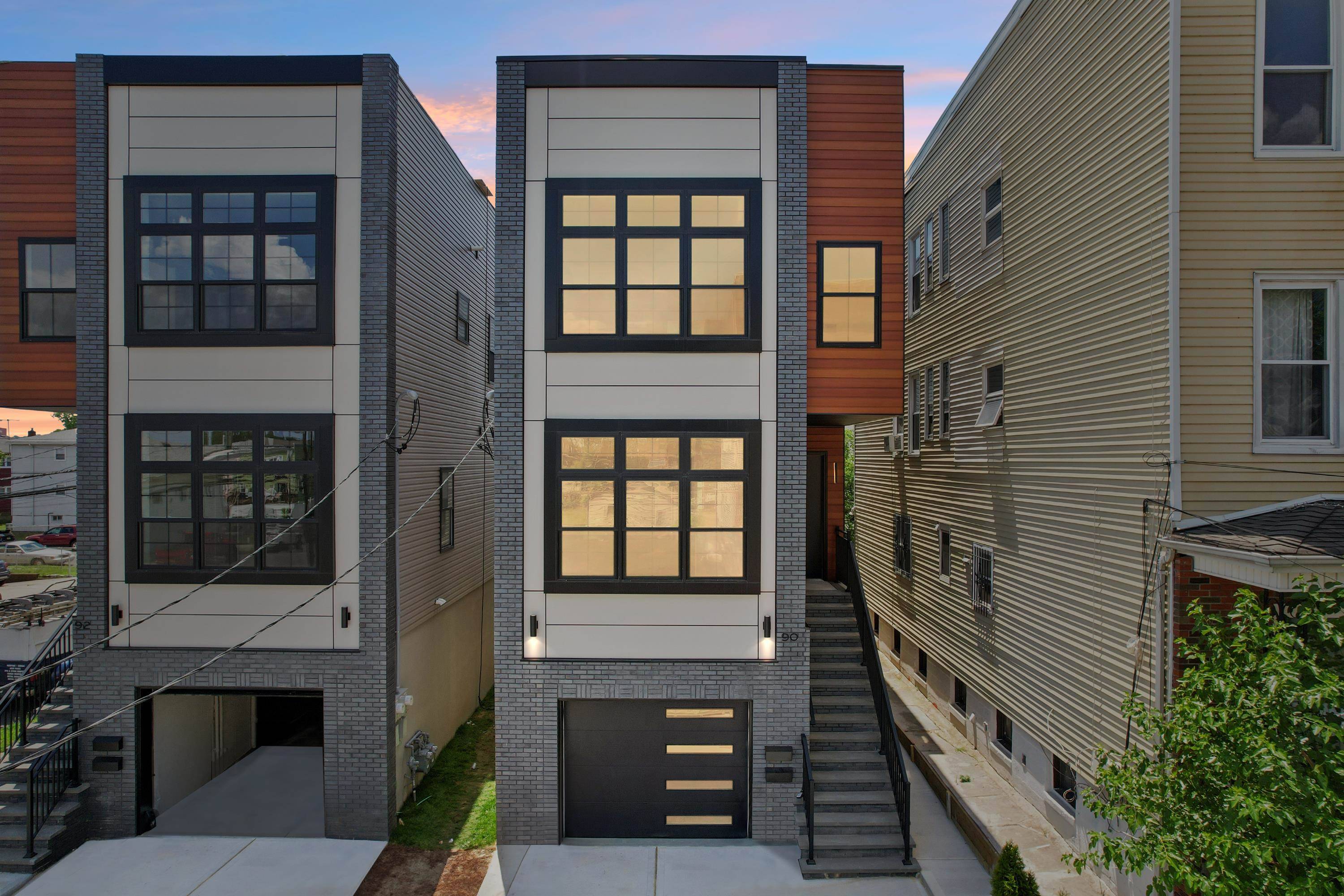 90 EAST 27TH ST  #2, Bayonne, NJ 07002