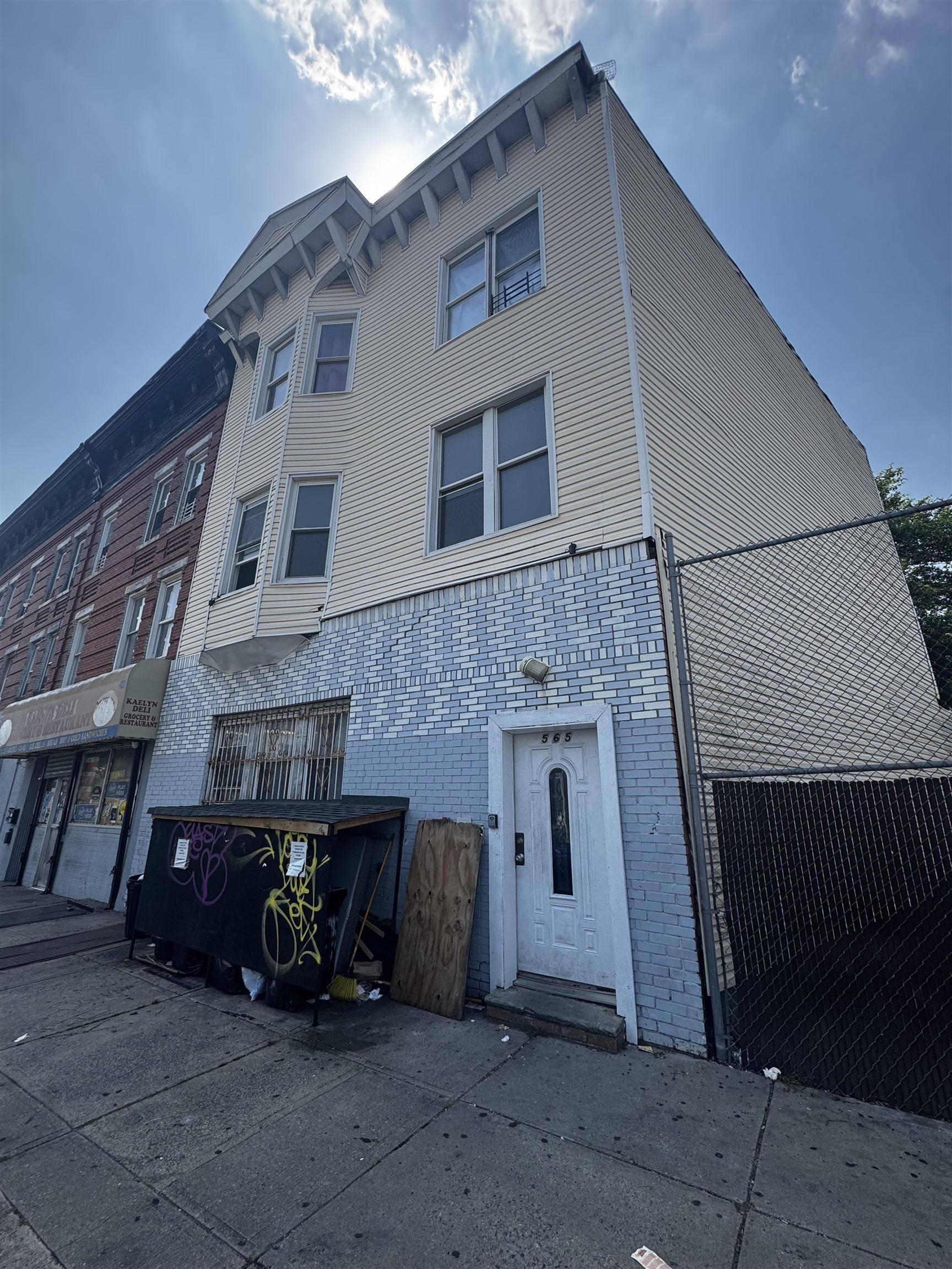 565 OCEAN AVE  #2, Jc Greenville, NJ 07305