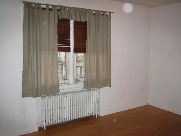 Hoboken, NJ 07030,824 GARDEN ST  #4