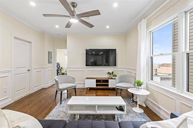 Jc Heights, NJ 07307,15 NELSON AVE  #1