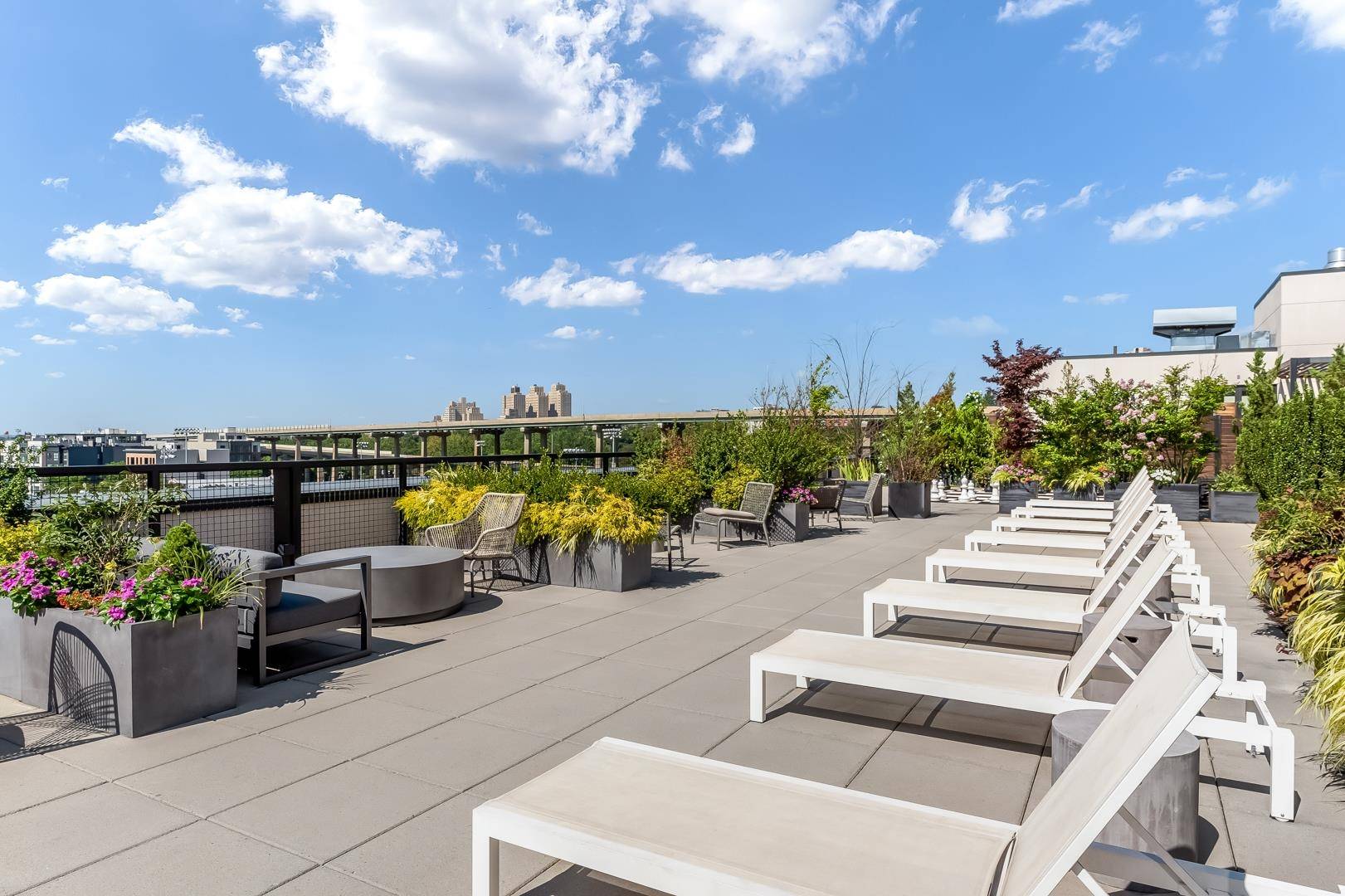 Jc Downtown, NJ 07302,255 BRUNSWICK ST  #304
