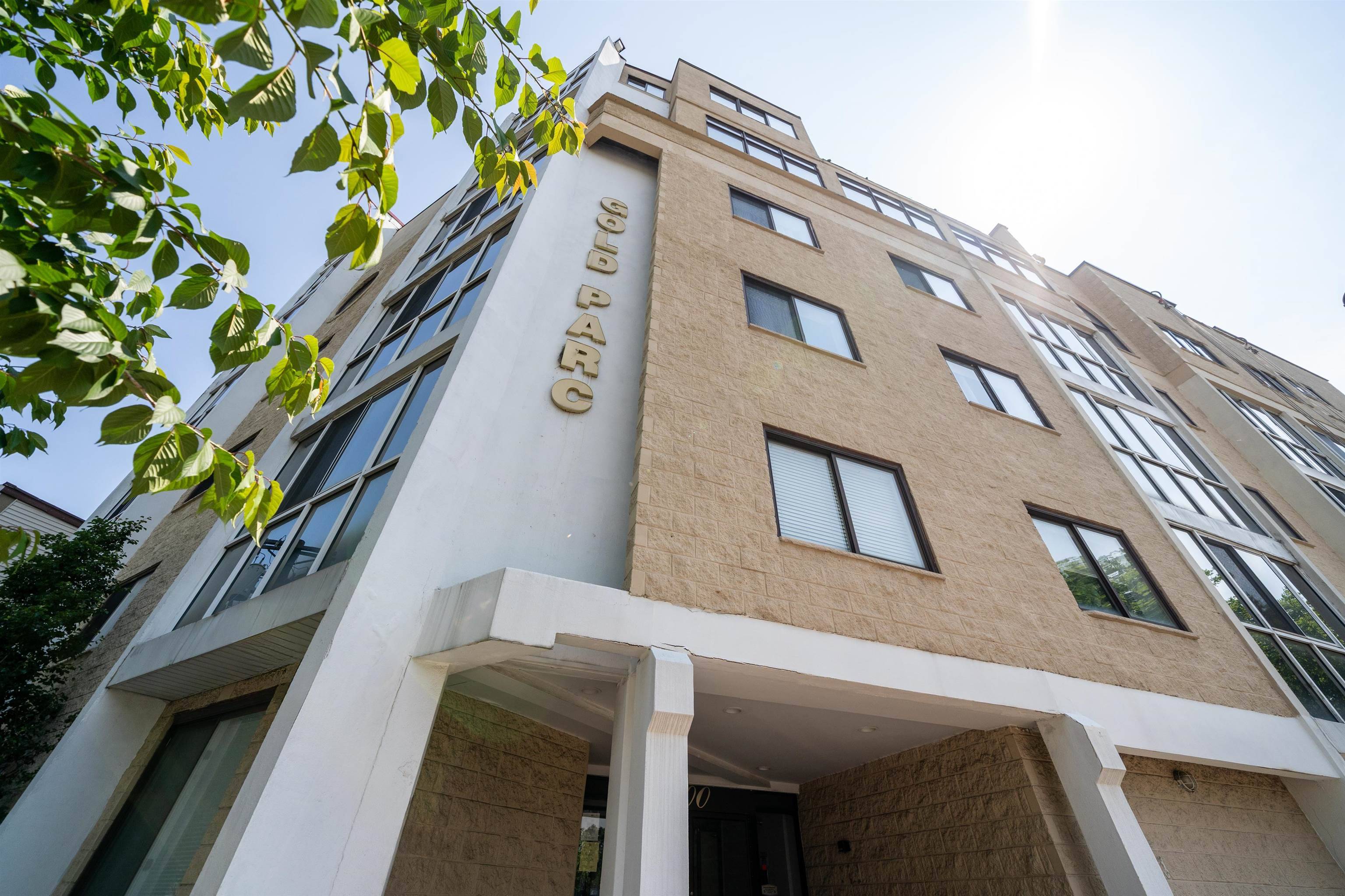 200 PATERSON PLANK RD #303, Union City, NJ 07087