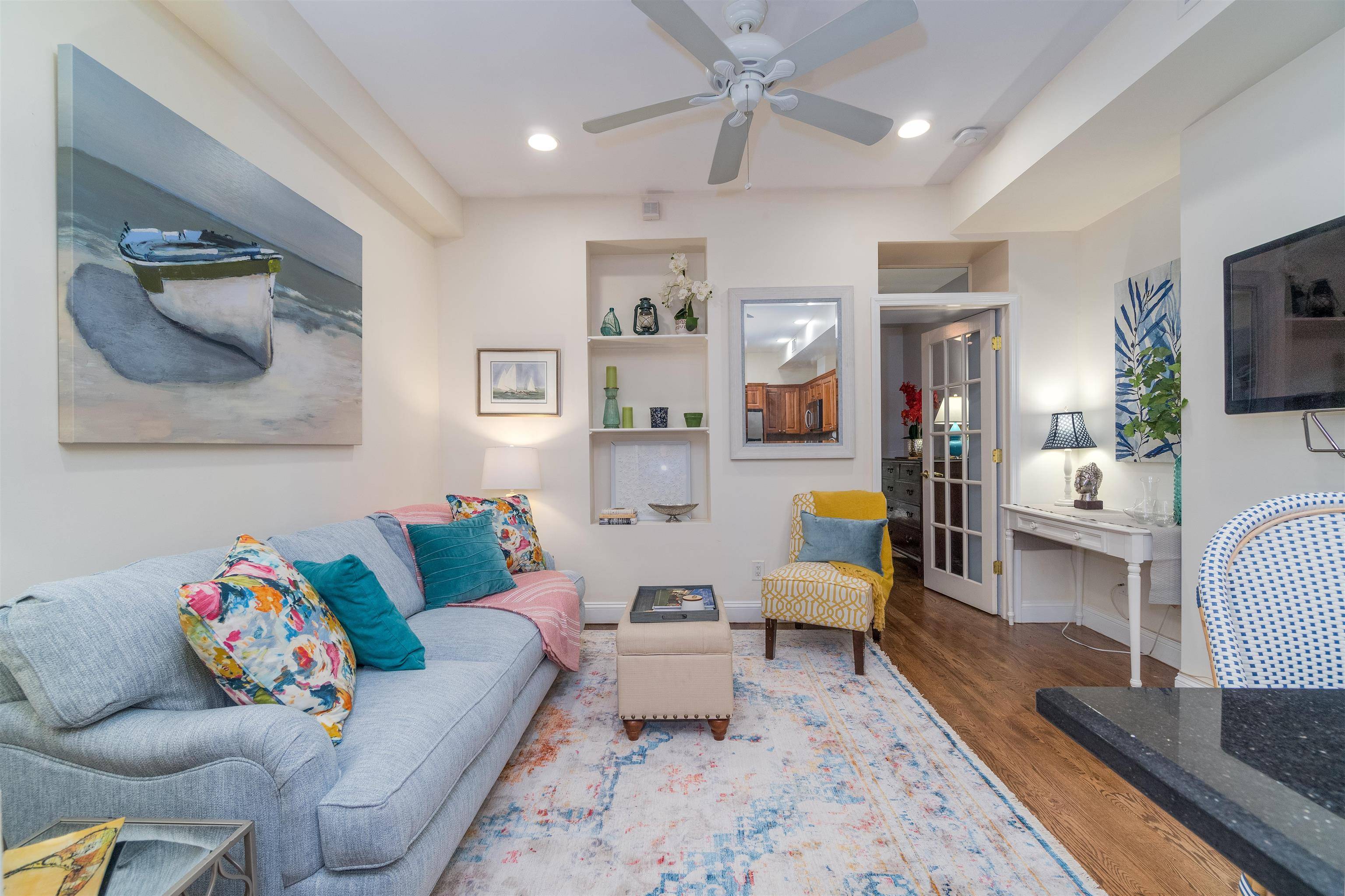 208 PARK AVE  #1R, Hoboken, NJ 07030