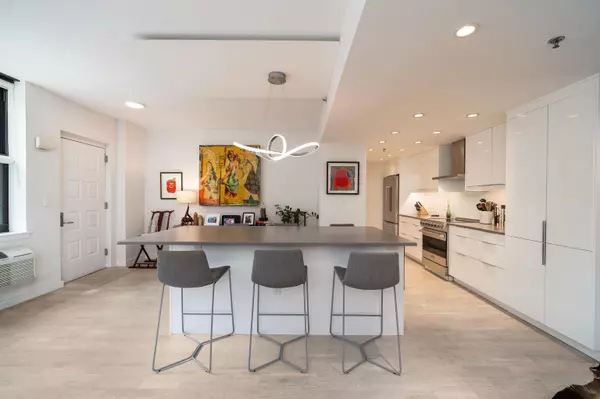 Hoboken, NJ 07030,2 CONSTITUTION CT  #103