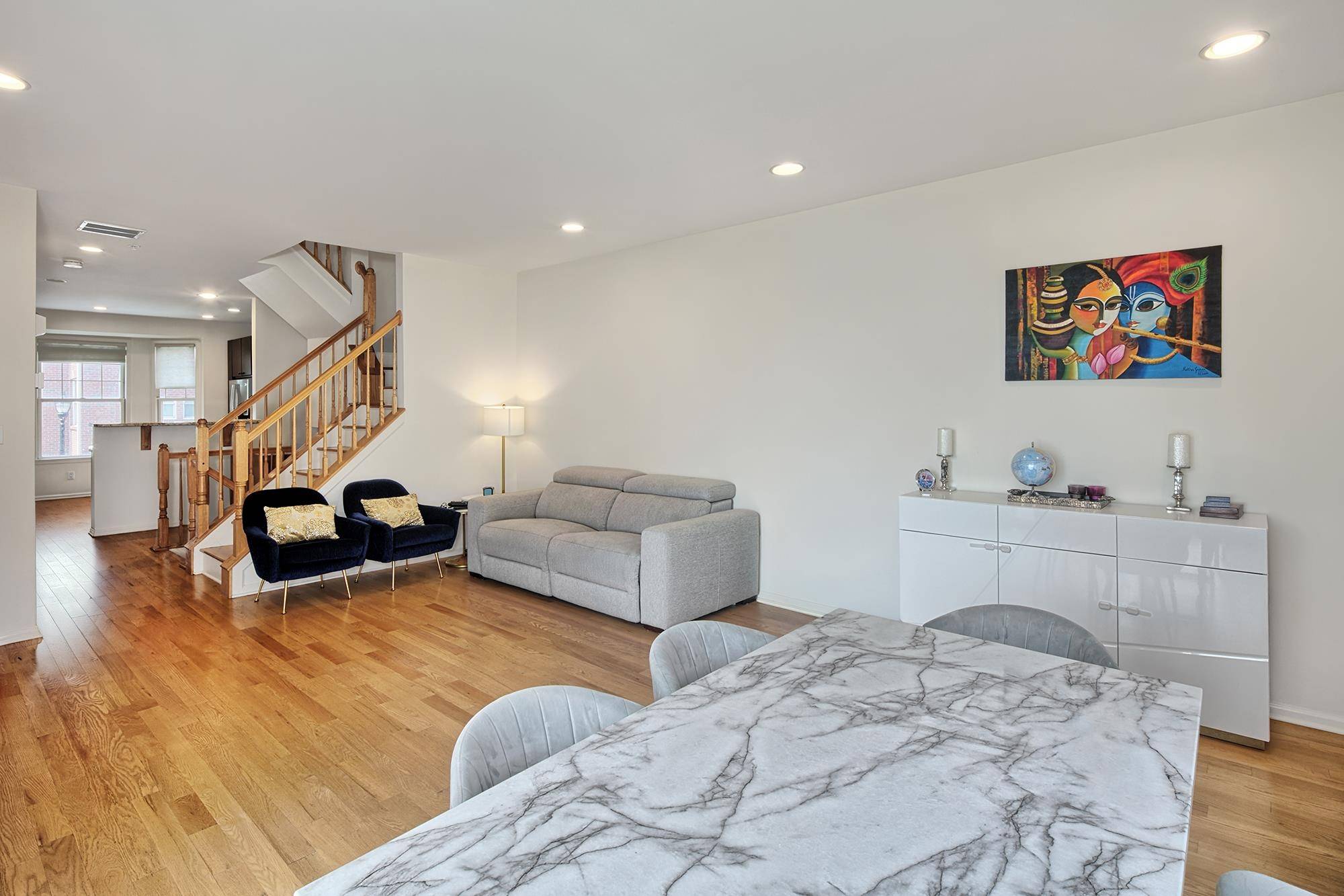 West New York, NJ 07093,474 BUFFALO CT