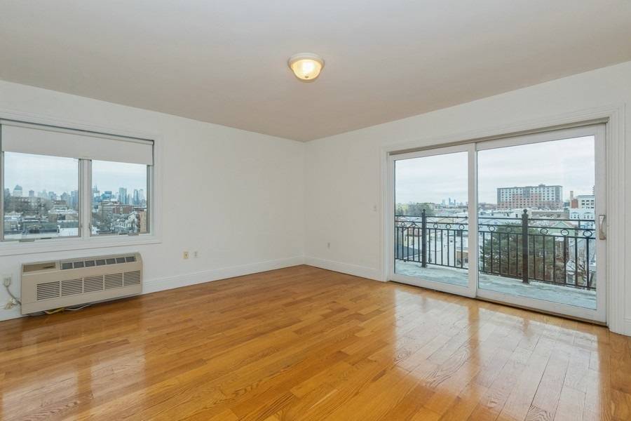 Union City, NJ 07087,125 43RD ST  #405