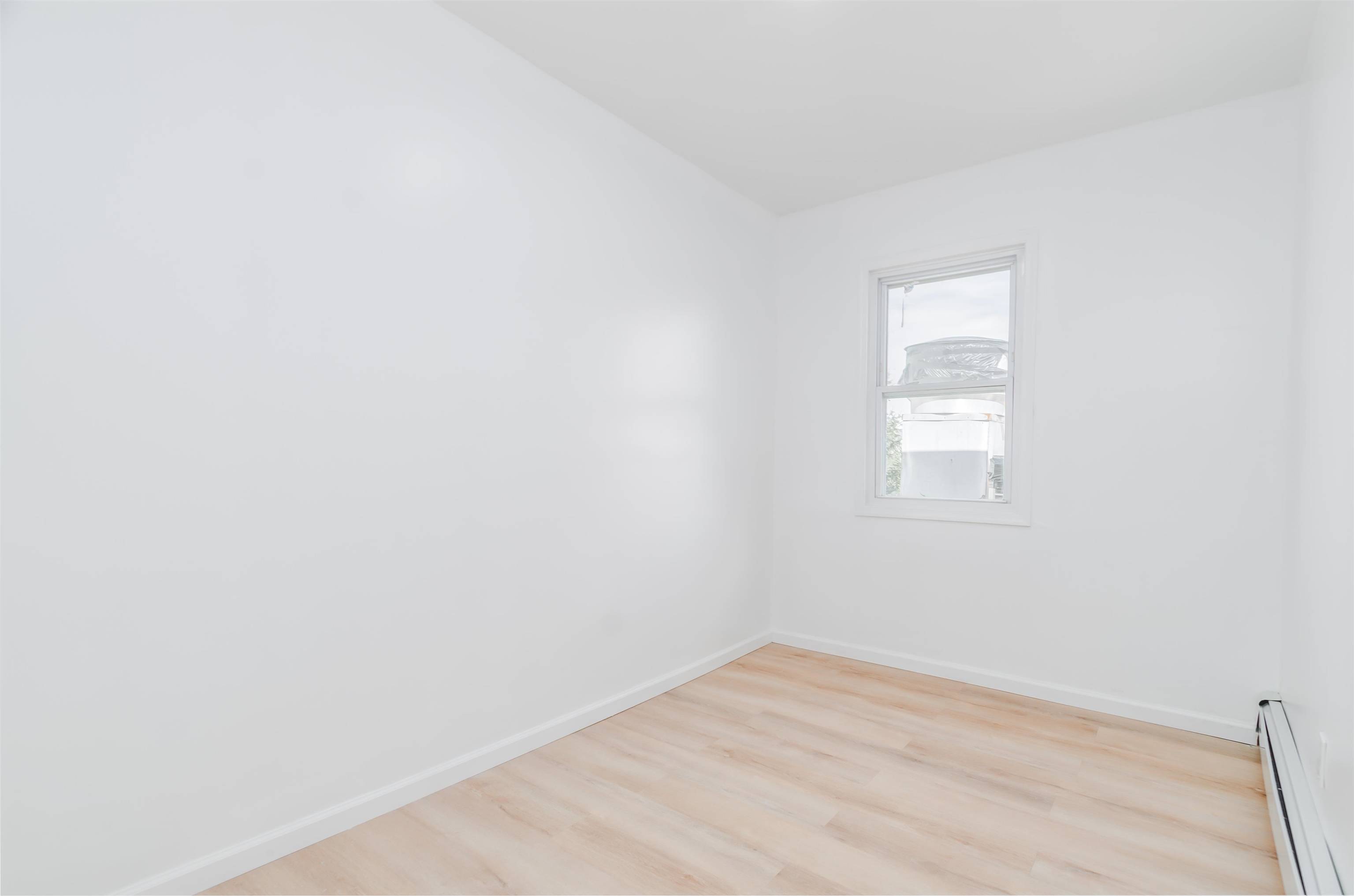 Bayonne, NJ 07002,147 AVENUE E