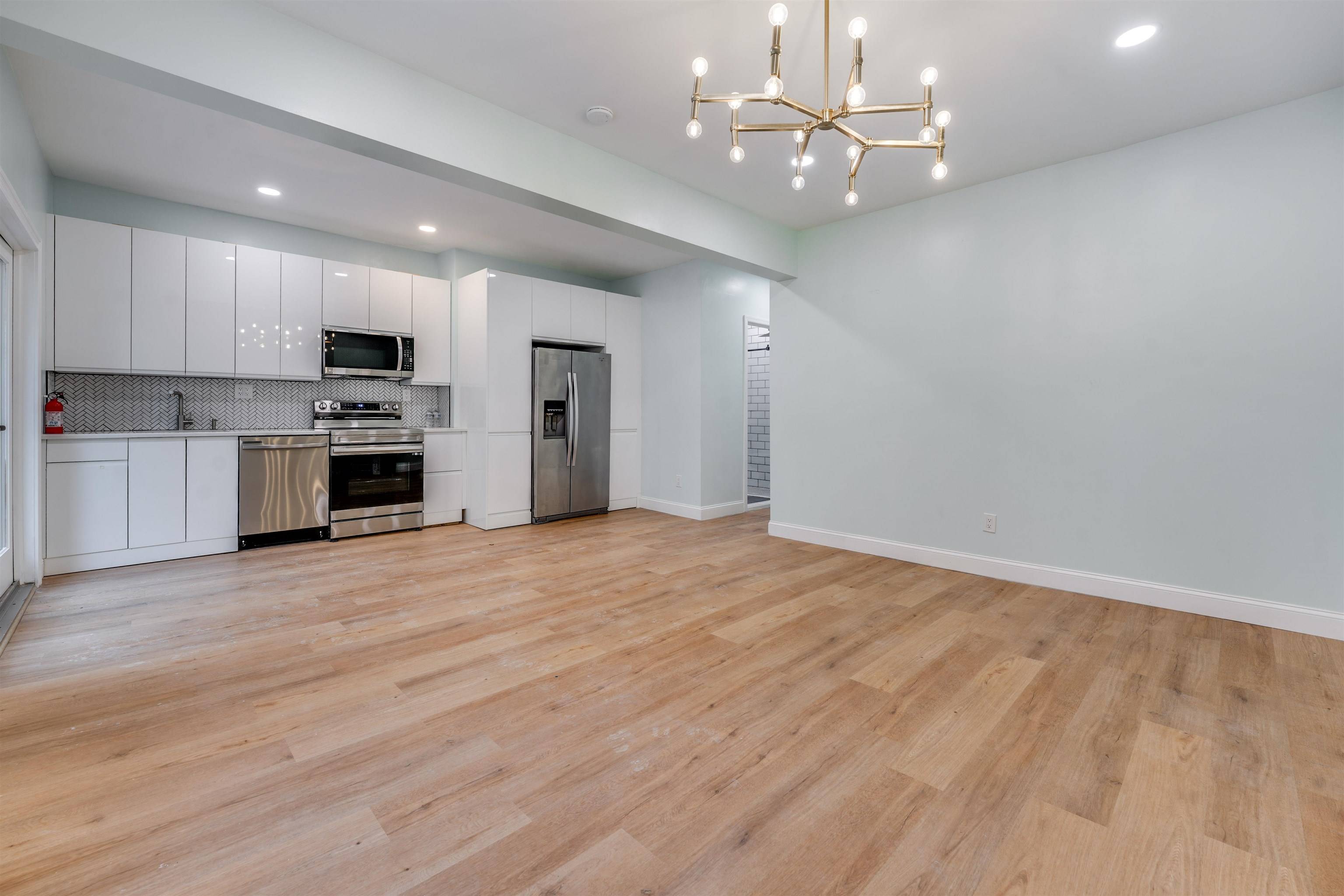 Guttenberg, NJ 07093,69 70TH ST  ##2
