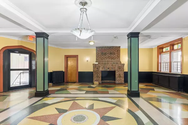 North Bergen, NJ 07094,7435 BLVD EAST  #43