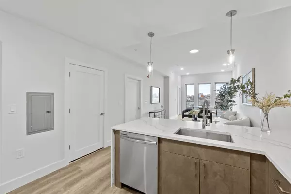 Jc Bergen-lafayett, NJ 07304,412 WHITON ST  #504