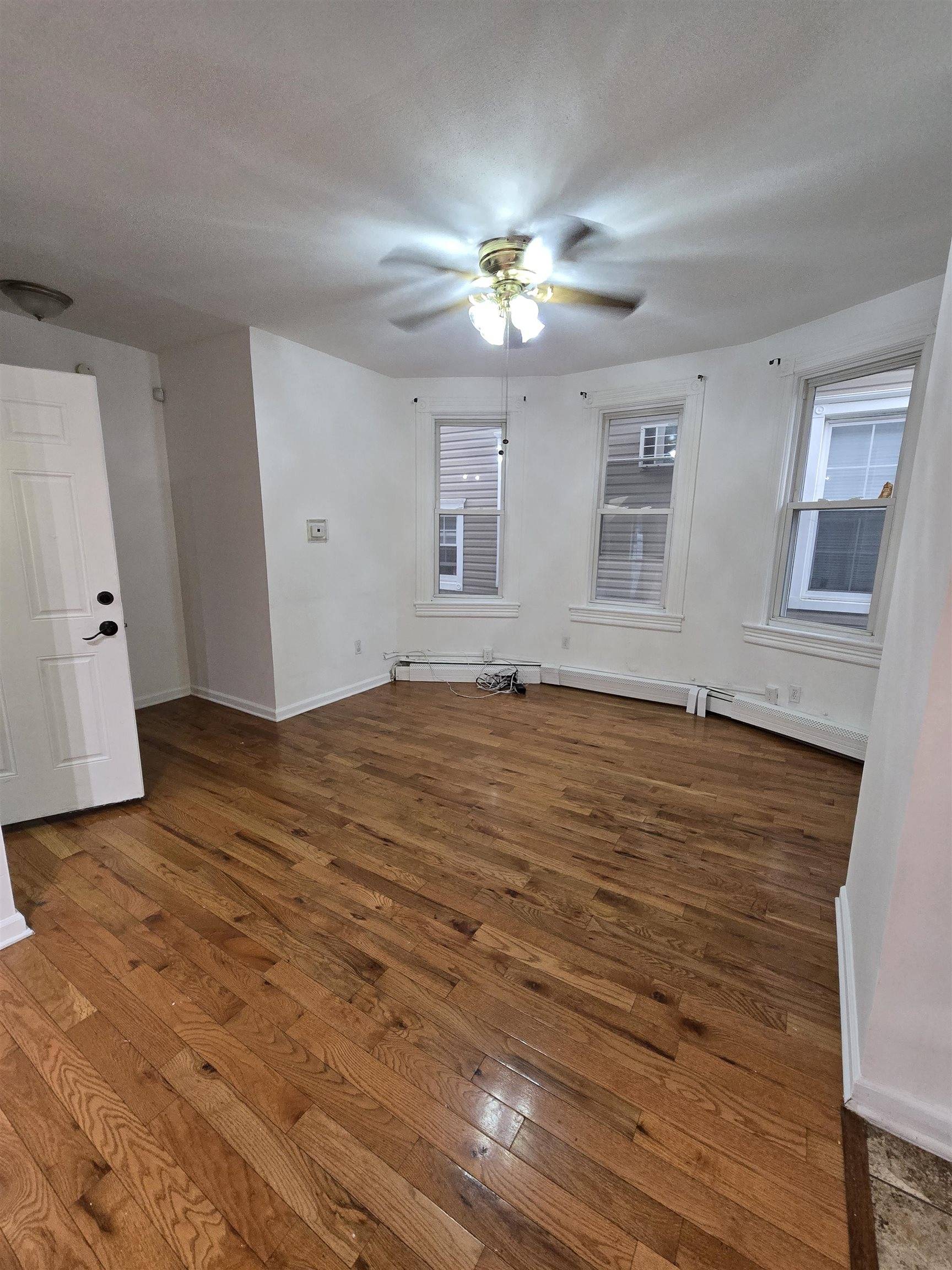Bayonne, NJ 07002,549 AVENUE E  #2nd Floor
