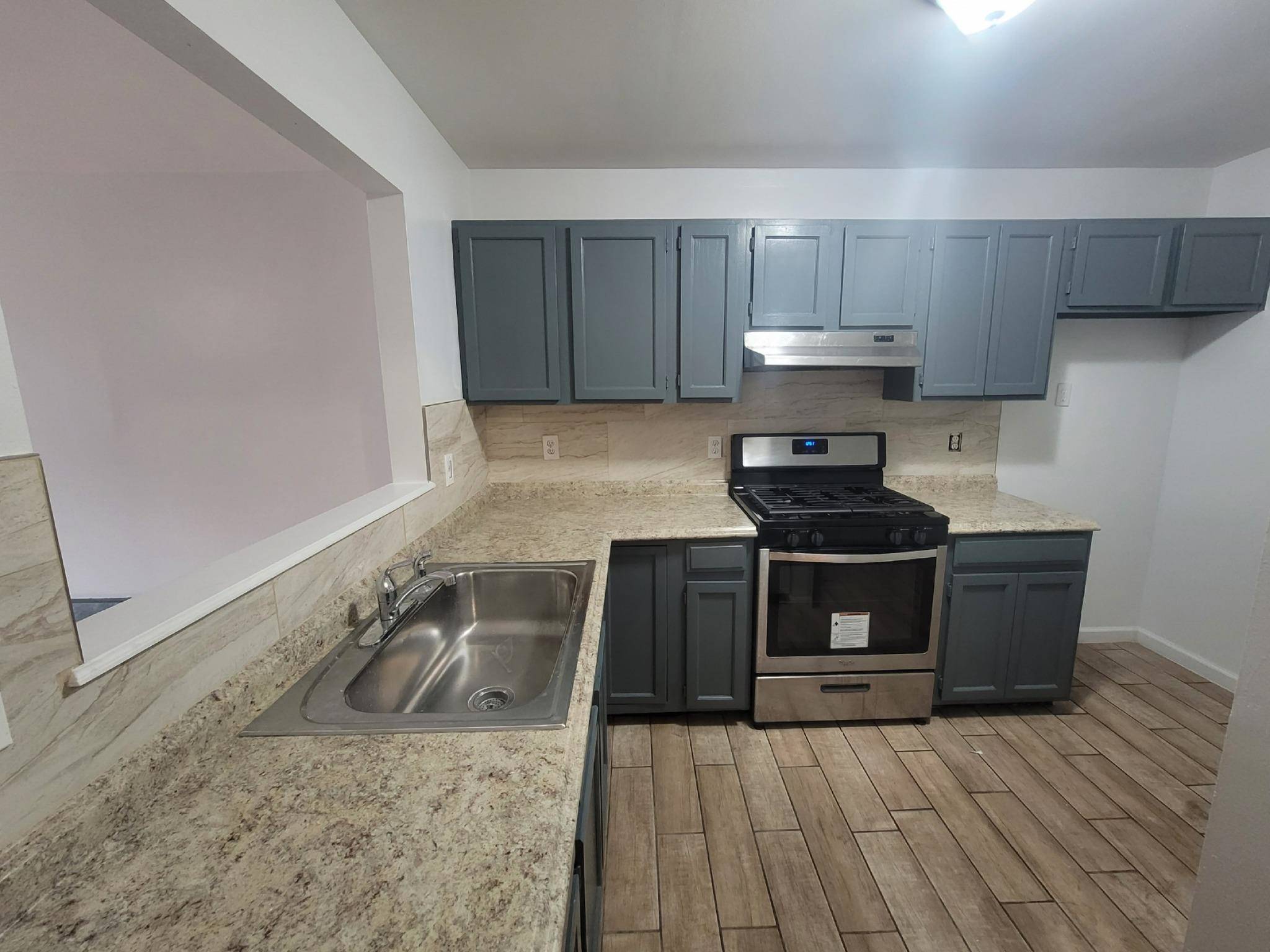 Jc Greenville, NJ 07305,196 DWIGHT ST  #A