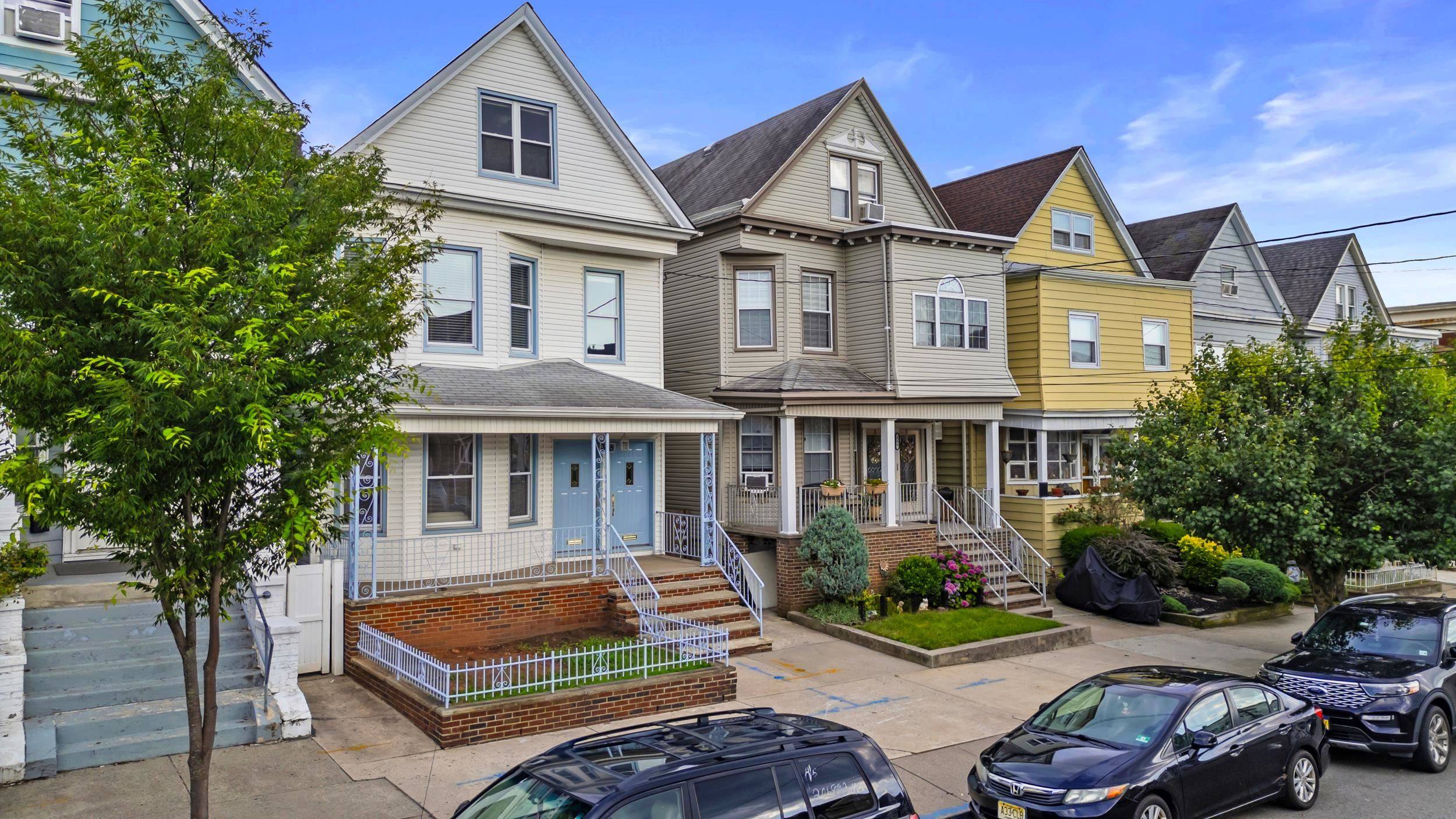 388 KENNEDY BLVD, Bayonne, NJ 07002