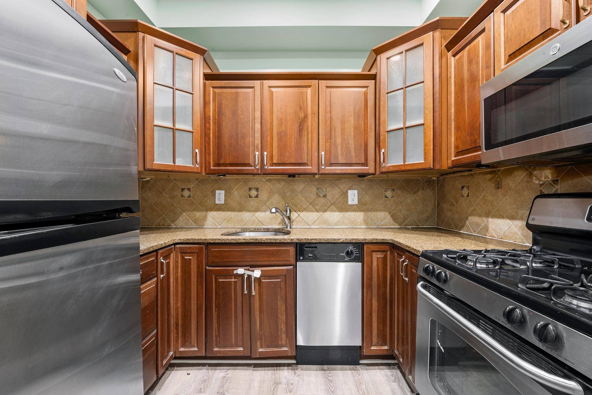 Jc Heights, NJ 07307,259 GRIFFITH ST  ##1