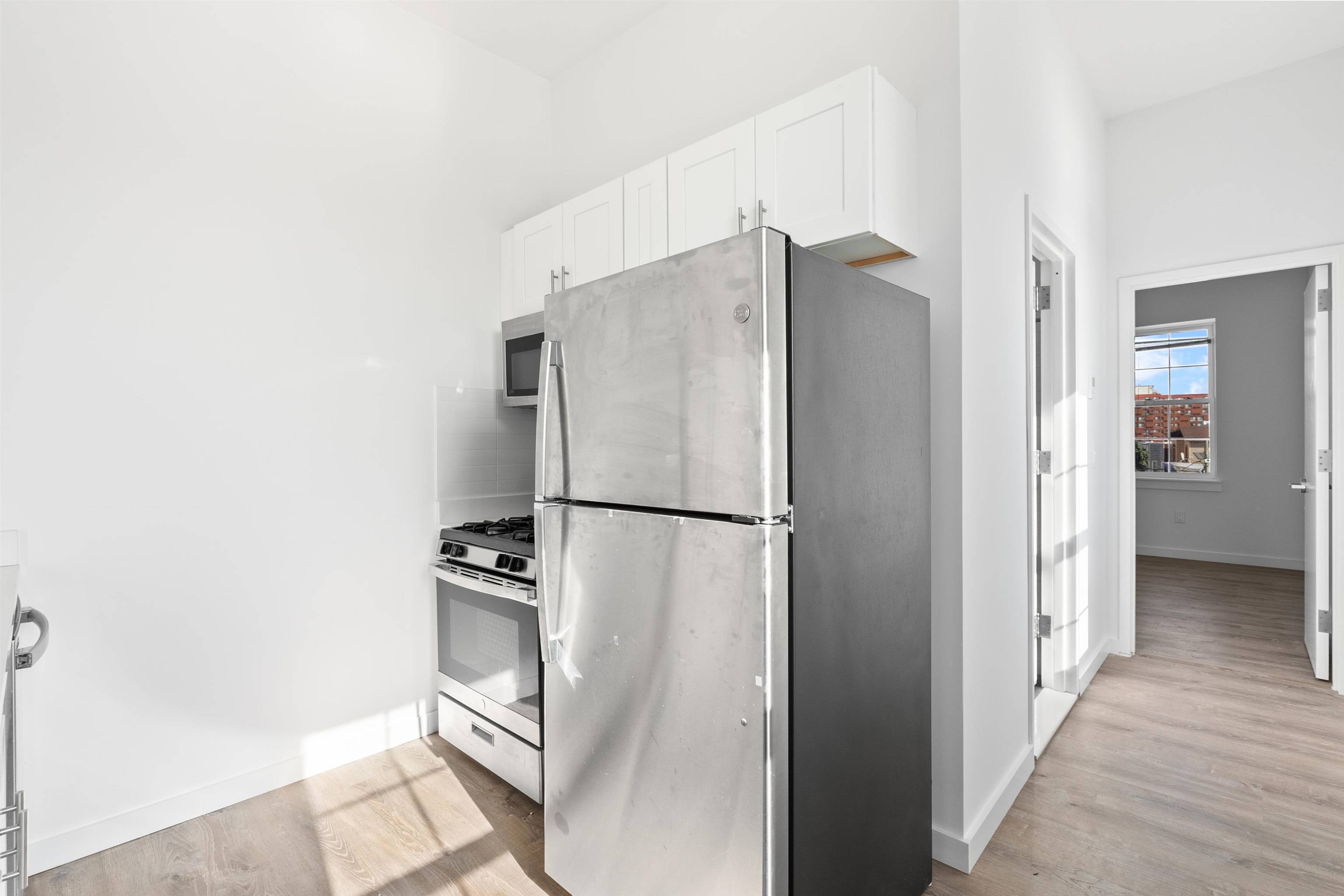 Jc Heights, NJ 07307,3539 JOHN F KENNEDY BLVD  #3L