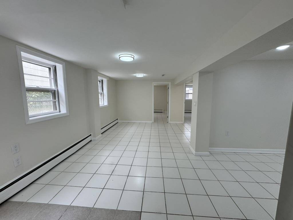 Jc Heights, NJ 07307,253 WEBSTER AVE  #1