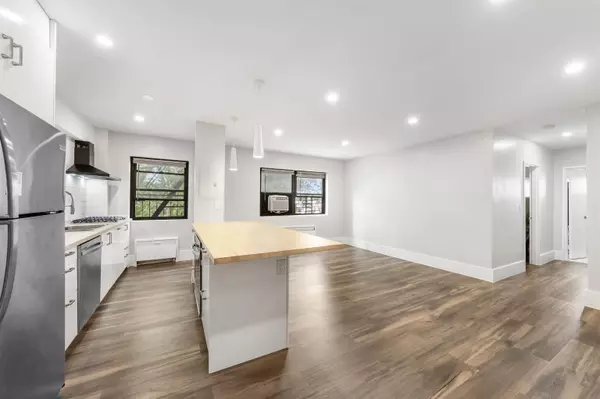 Fort Lee, NJ 07024,3061 EDWIN AVE  #4G