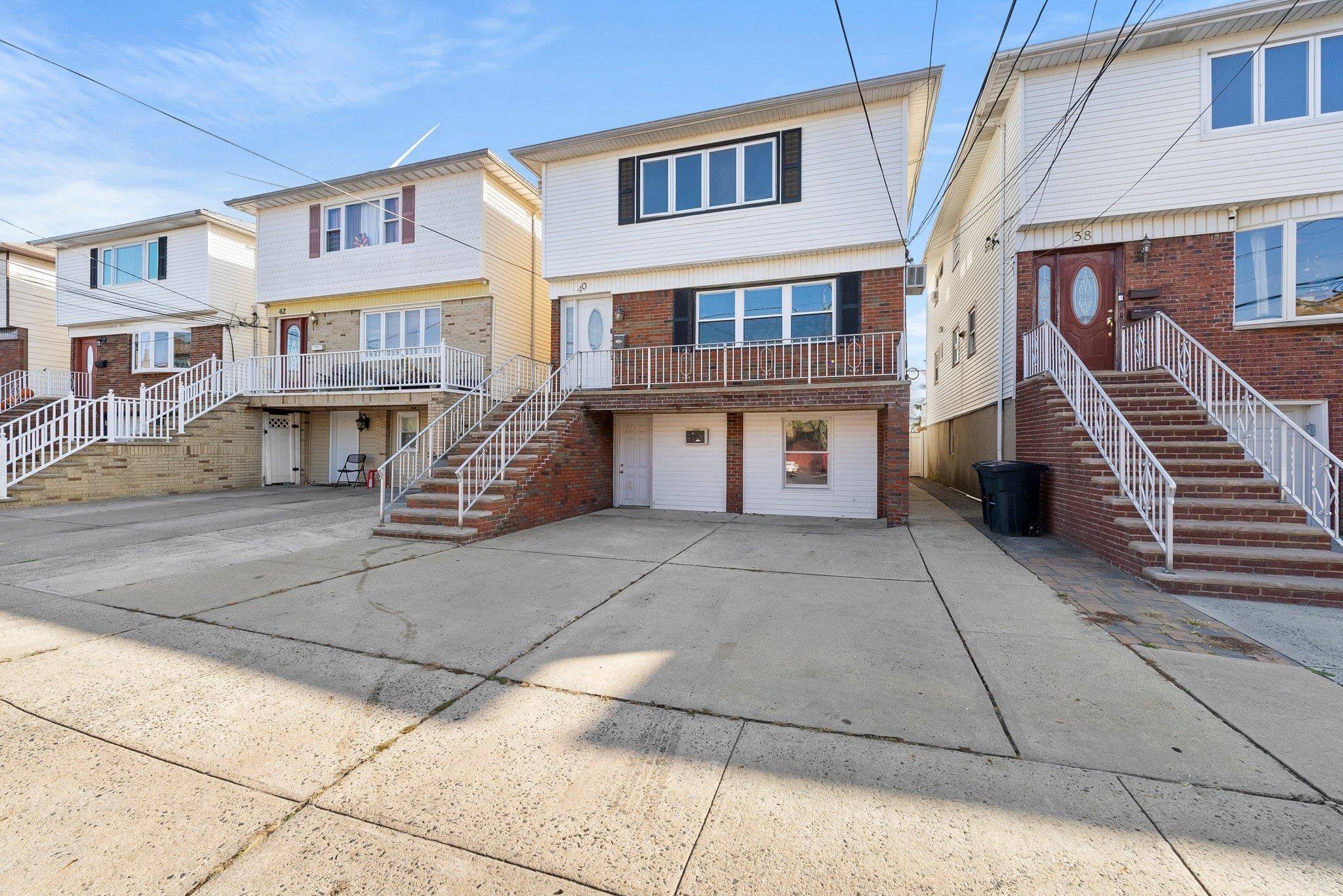 40 ISABELLA AVE #2, Bayonne, NJ 07002