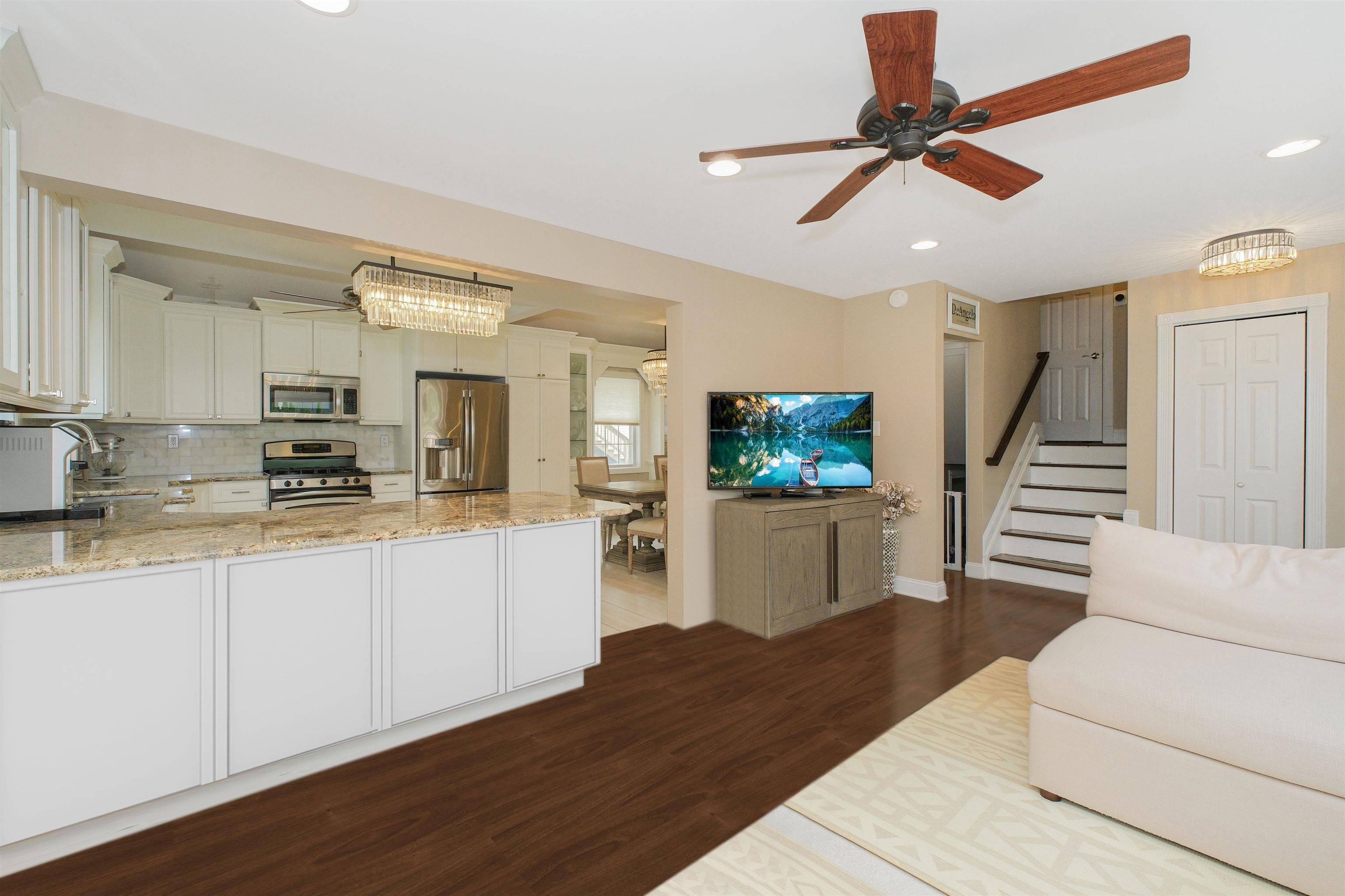 Paramus, NJ 07652,122 VILLAGE CIRCLE EAST