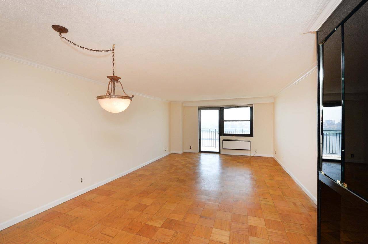 North Bergen, NJ 07047,7855 JOHN F KENNEDY BLVD  #19E