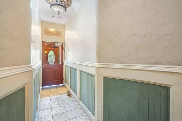 Jc Downtown, NJ 07302,352 7TH ST #3